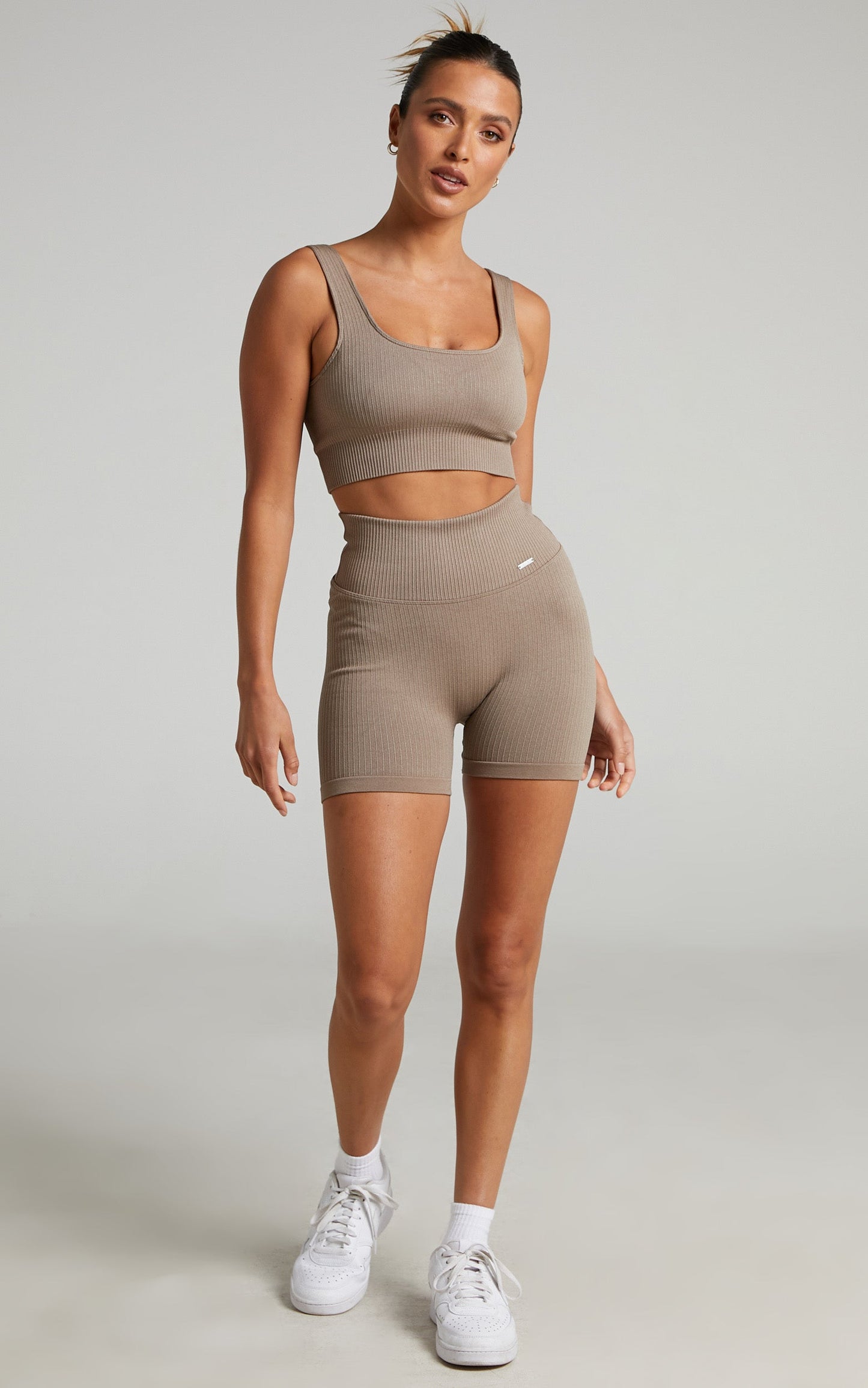 Aim'n - RIBBED MIDI BIKER SHORTS in Espresso