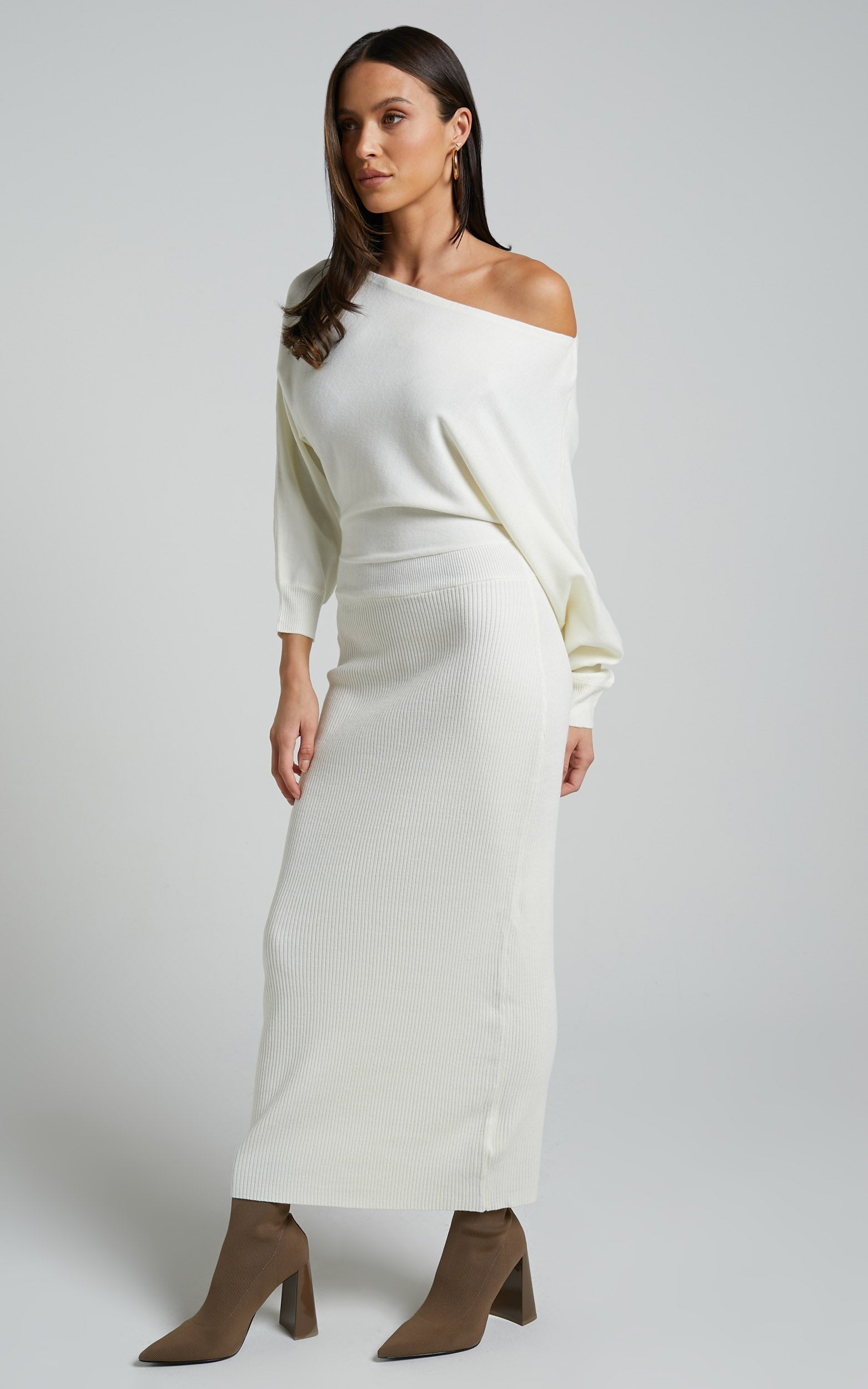 Aleida Midi Dress - One Shoulder Asymmetrical Long Sleeve Dress in Cream