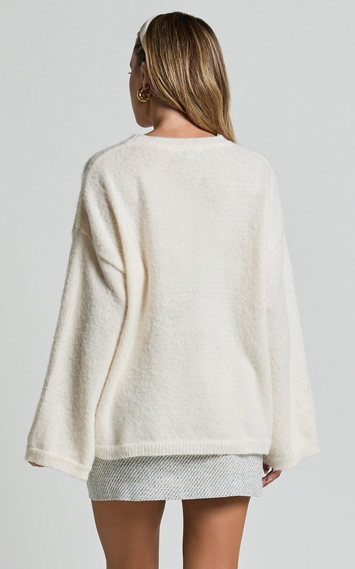 Alfie Jumper - Crew Neck Relaxed Fluffy Knit Jumper in Cream