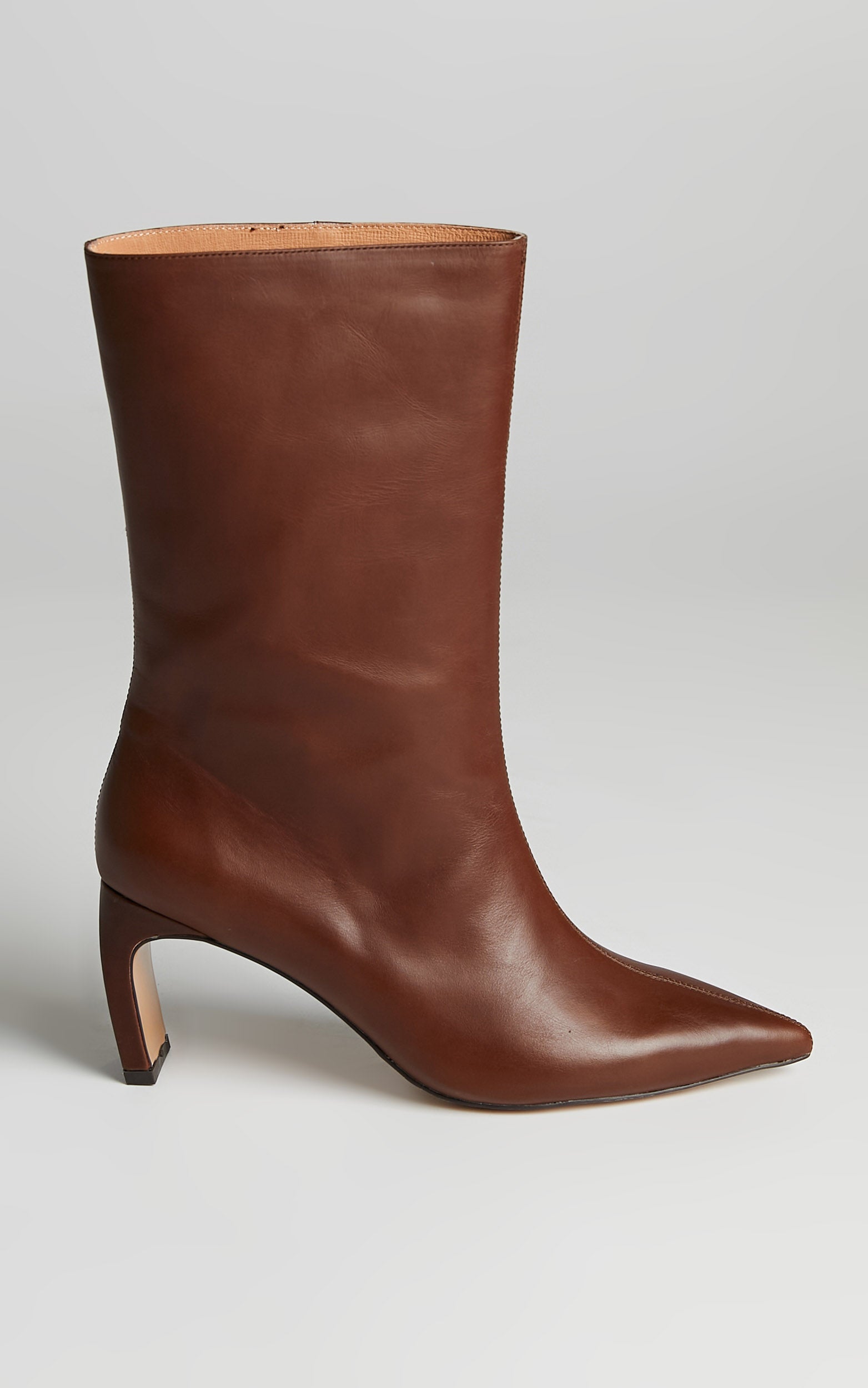 Alias Mae - Jax Boots in Choc Leather