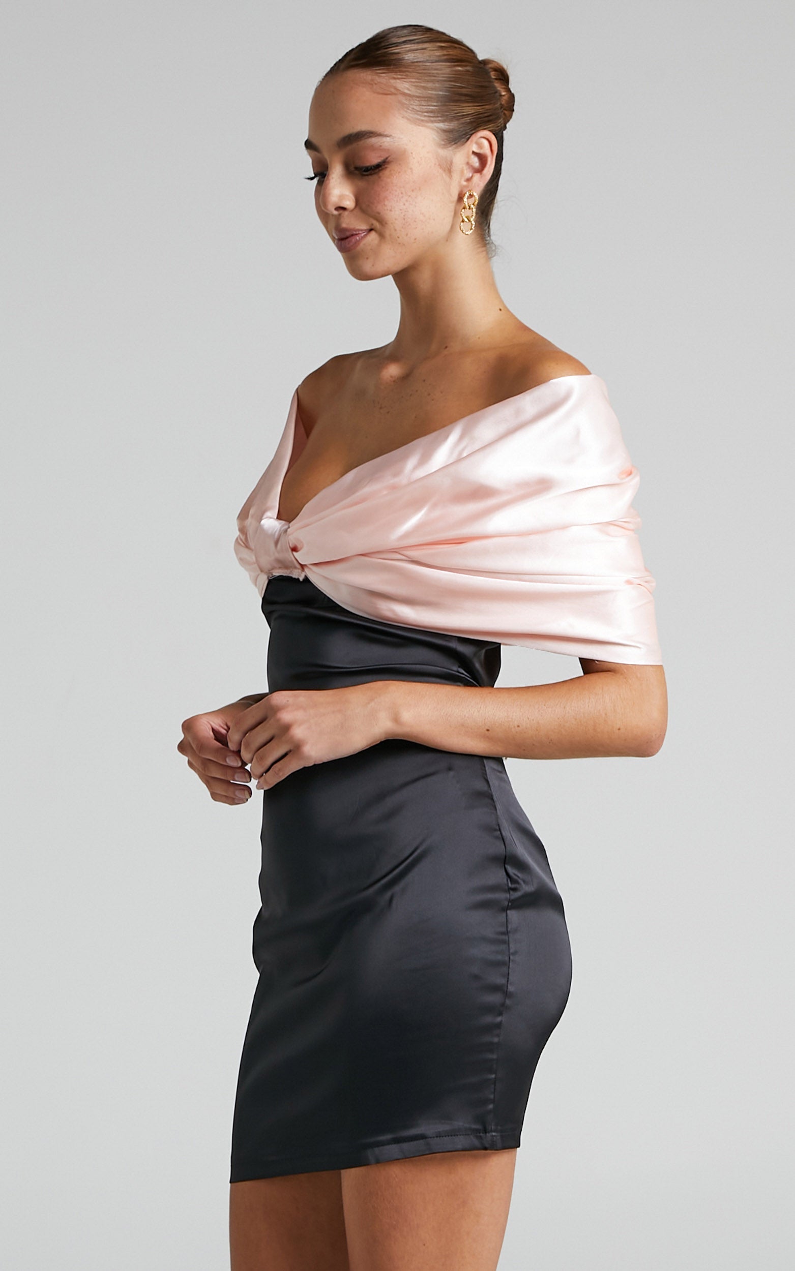 Verlyn Off Shoulder Statement Bow Satin Mini Dress in Black/Pink