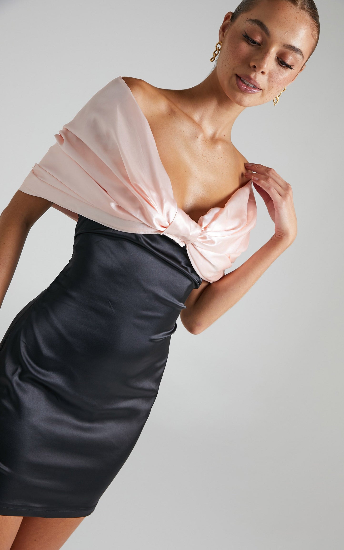 Verlyn Off Shoulder Statement Bow Satin Mini Dress in Black/Pink