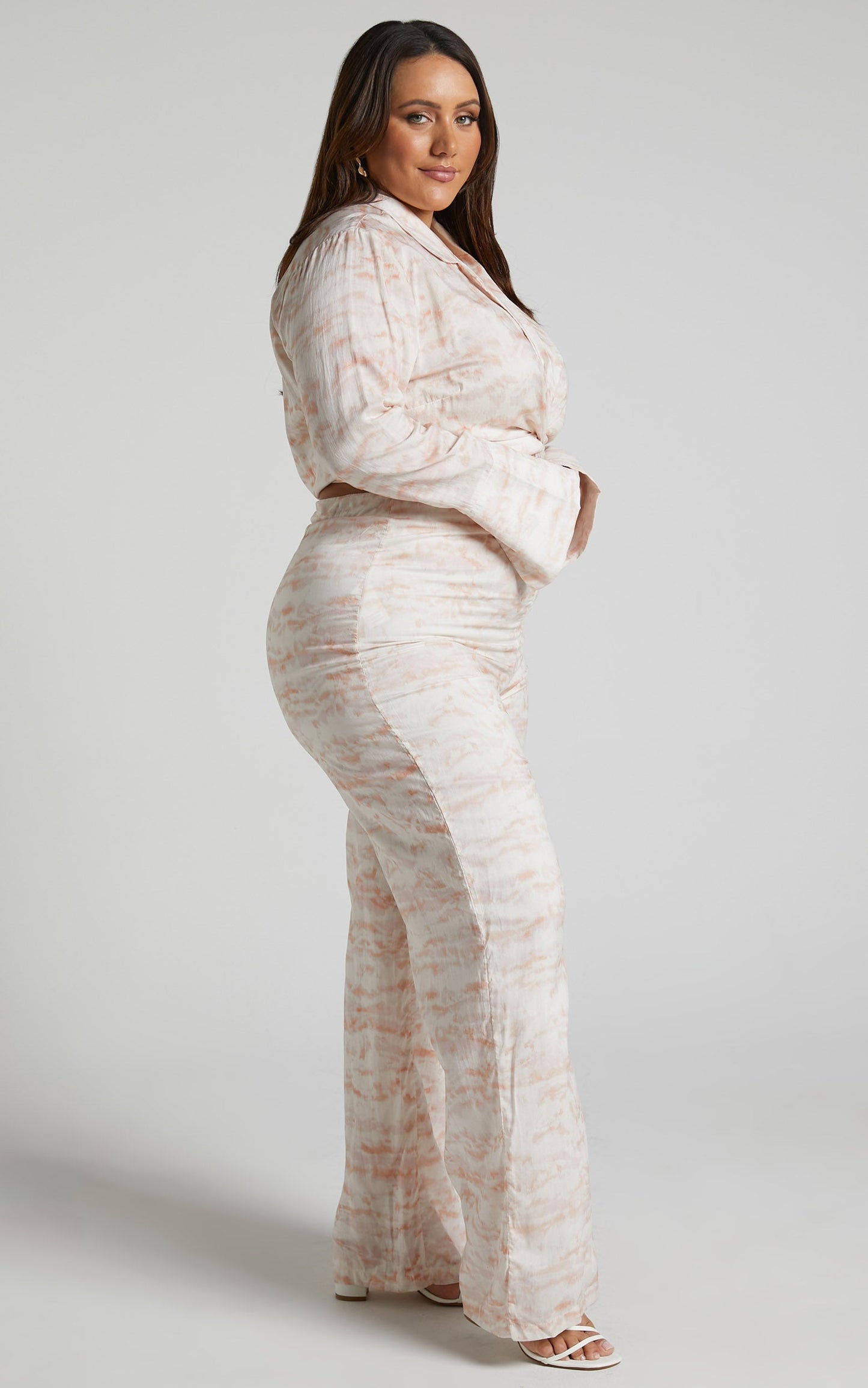 Amalie The Label - Aladene Linen Look Blend High Waisted Wide Leg Pants in Harlem Print