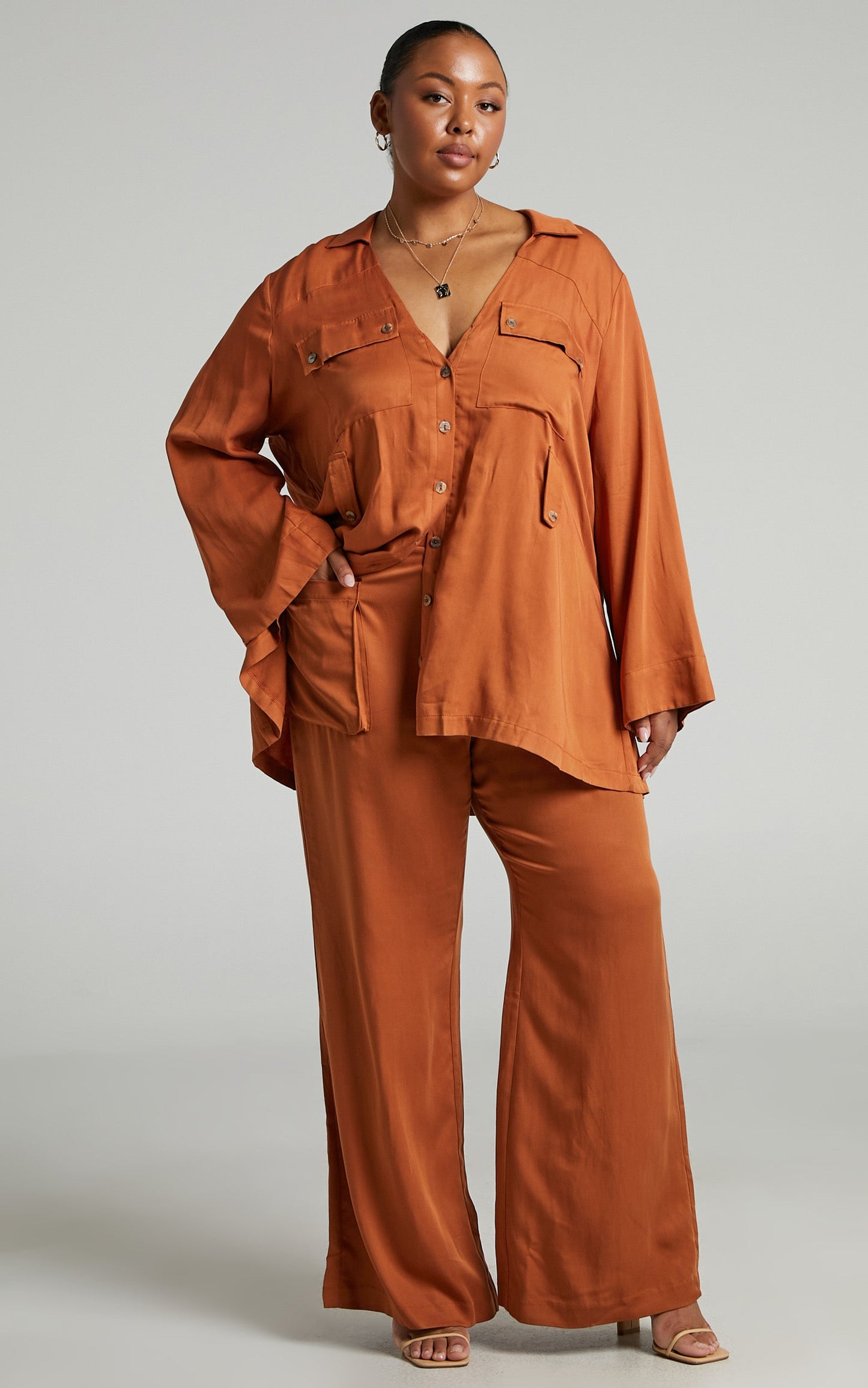 Amalie The Label - Ambroise Linen Blend High Waisted Wide Leg Pants in Earth