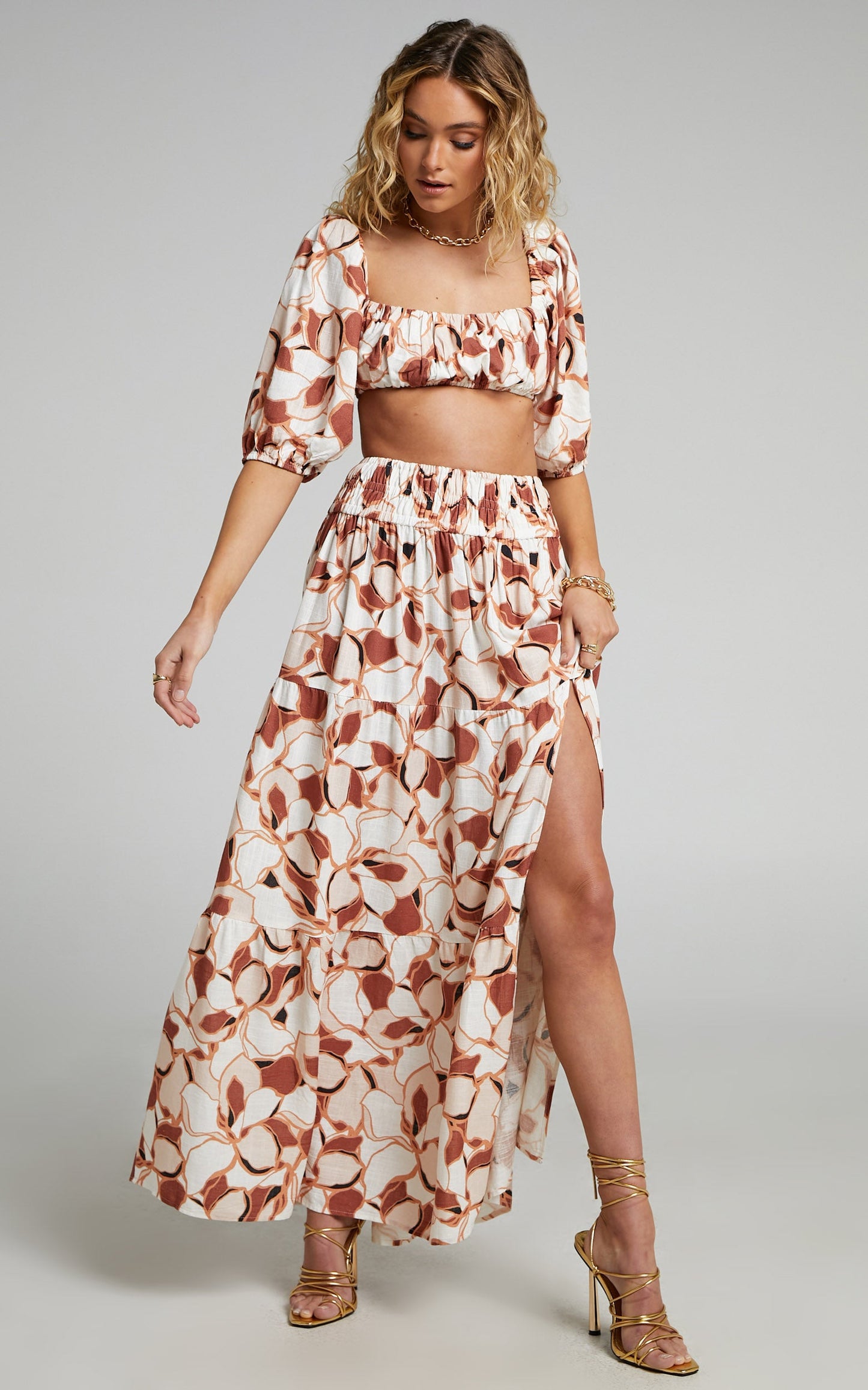 Amalie The Label - Angieneth Linen Blend Tiered Maxi Skirt in Voyager Floral