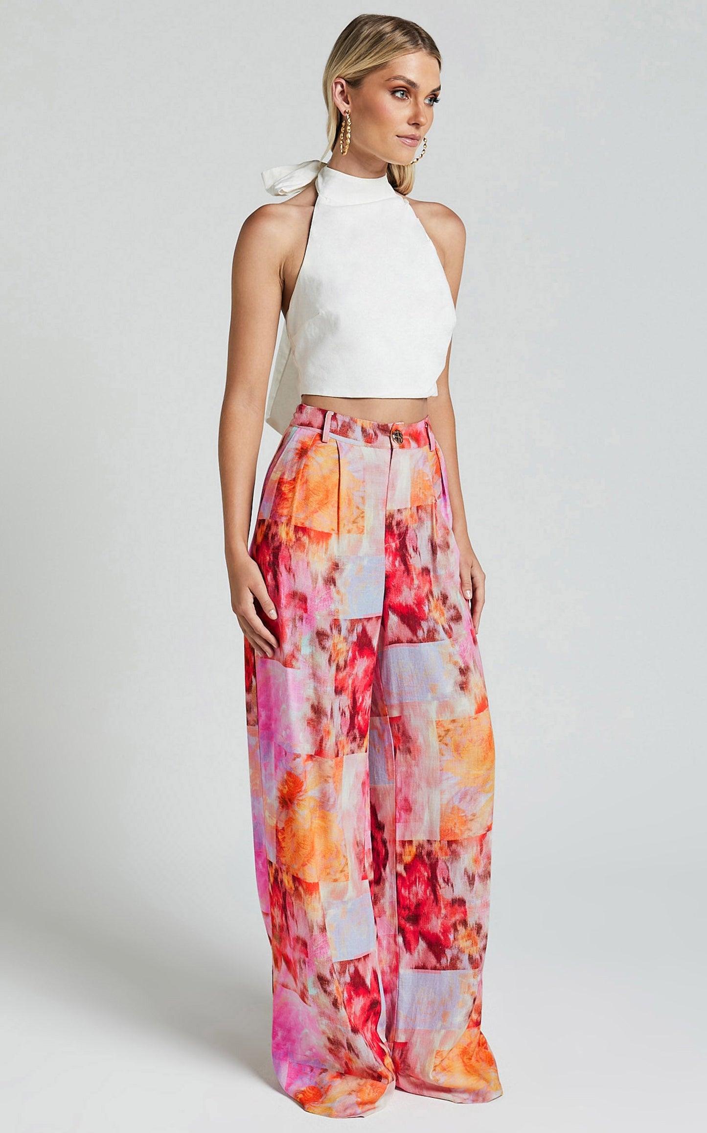 Amalie The Label - Chamika Linen Blend Wide Leg Pants in Marsielle Print
