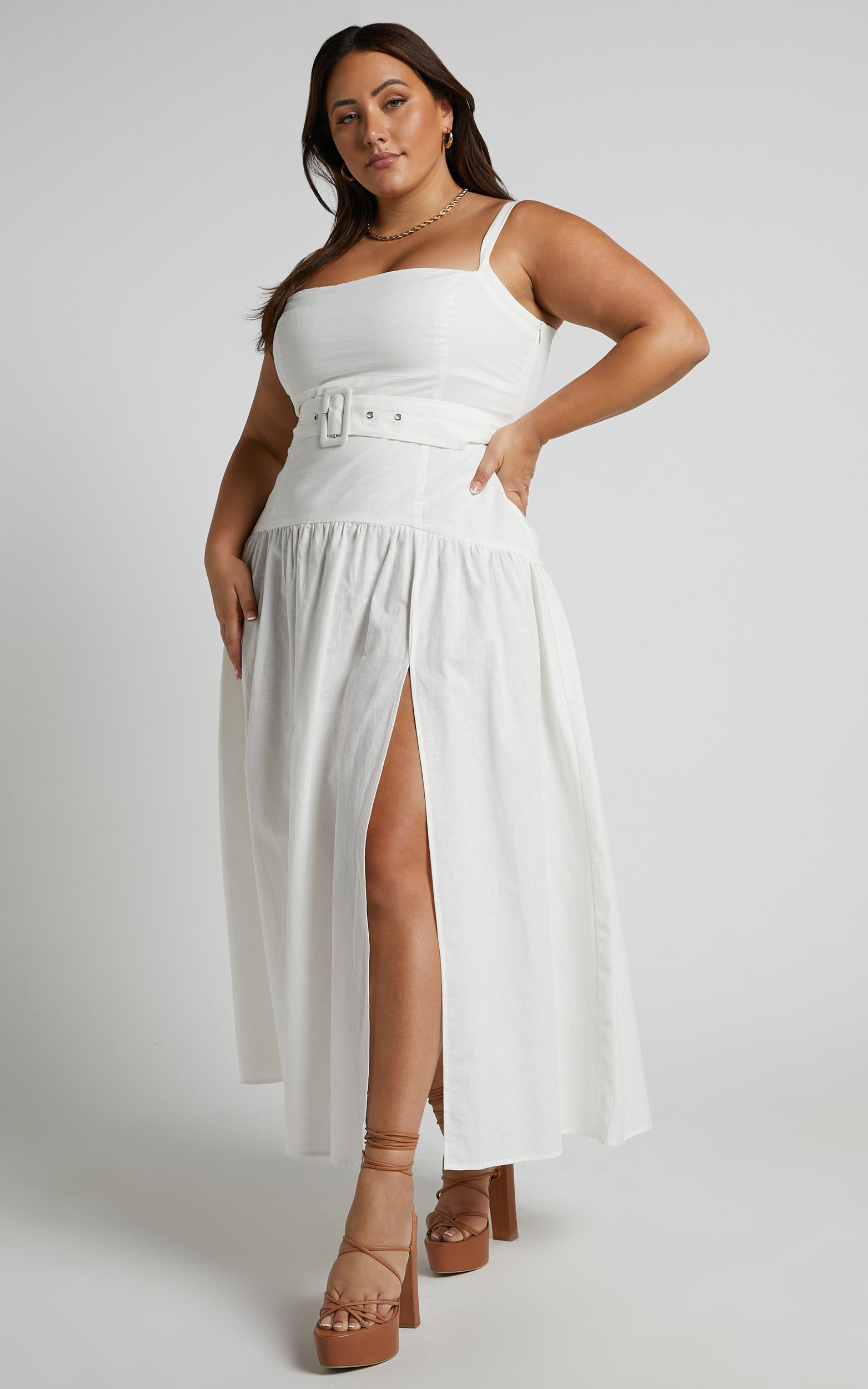 Amalie The Label - Elinora Linen Look Blend Belted Panelled Midi Dress in White