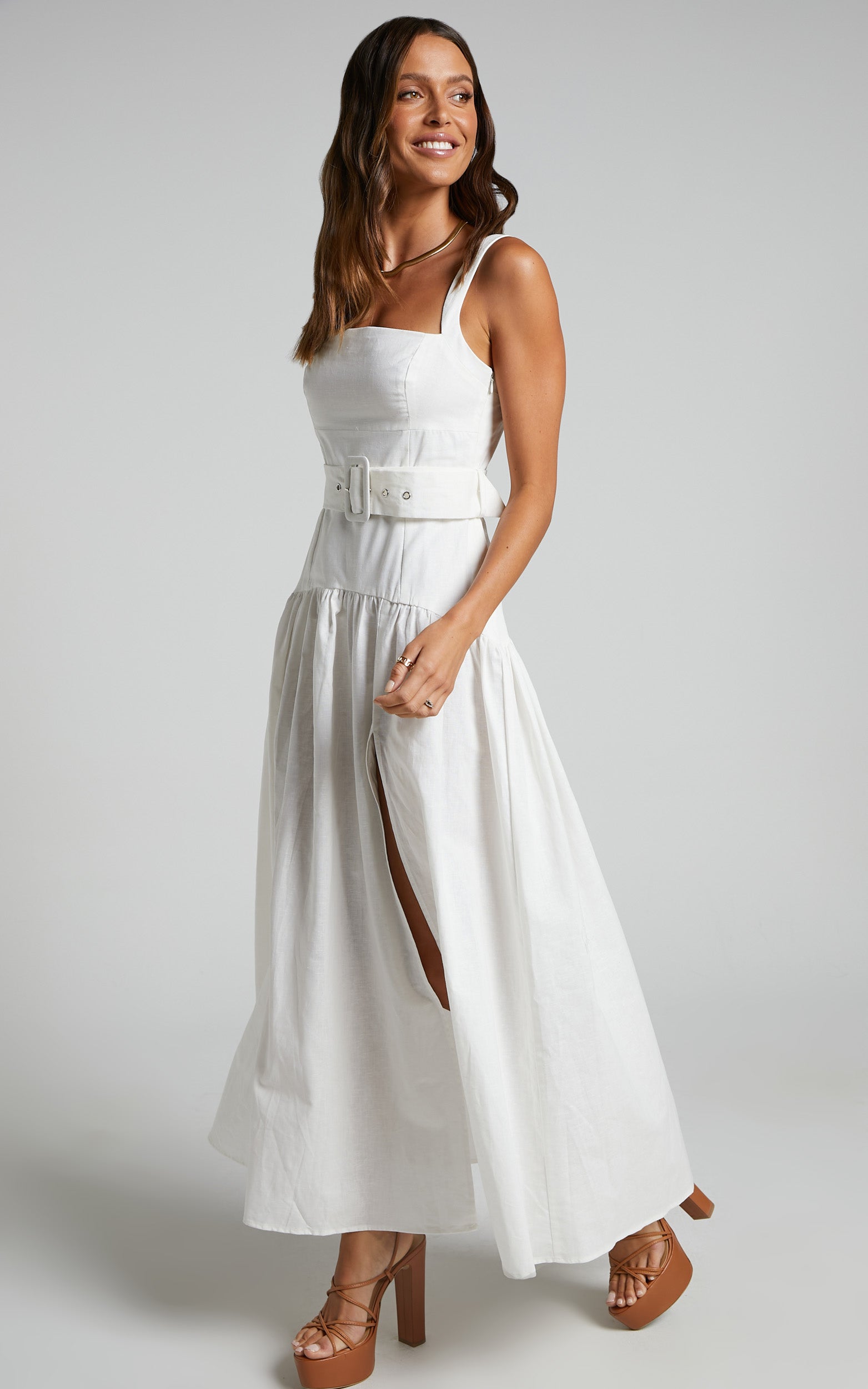 Amalie The Label - Elinora Linen Look Blend Belted Panelled Midi Dress in White