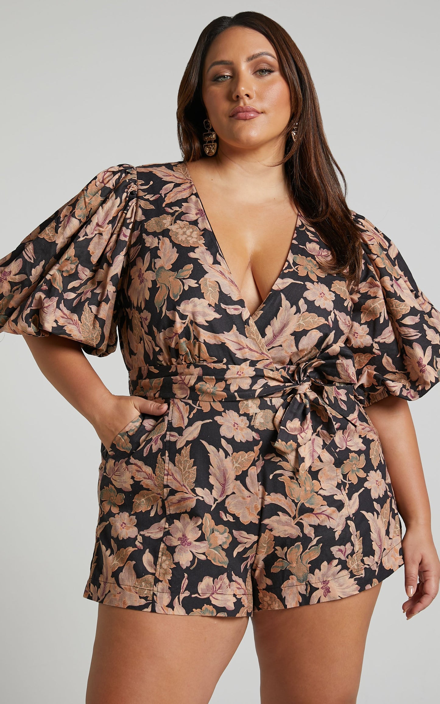 Amalie The Label - Emerita Linen Blend Open Back Puff Sleeve Plunge Playsuit in Kora Print