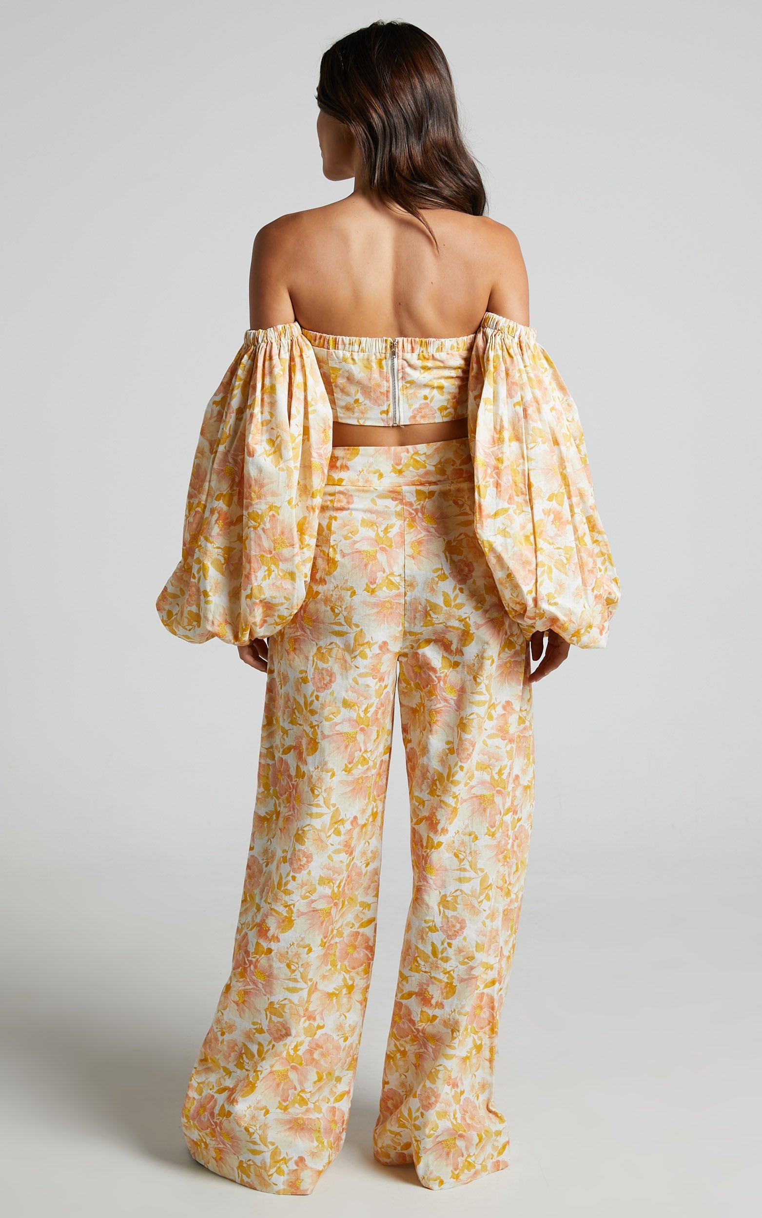 Amalie The Label - Lorete Linen Blend High Rise Wide Leg Pants in Sierra Floral