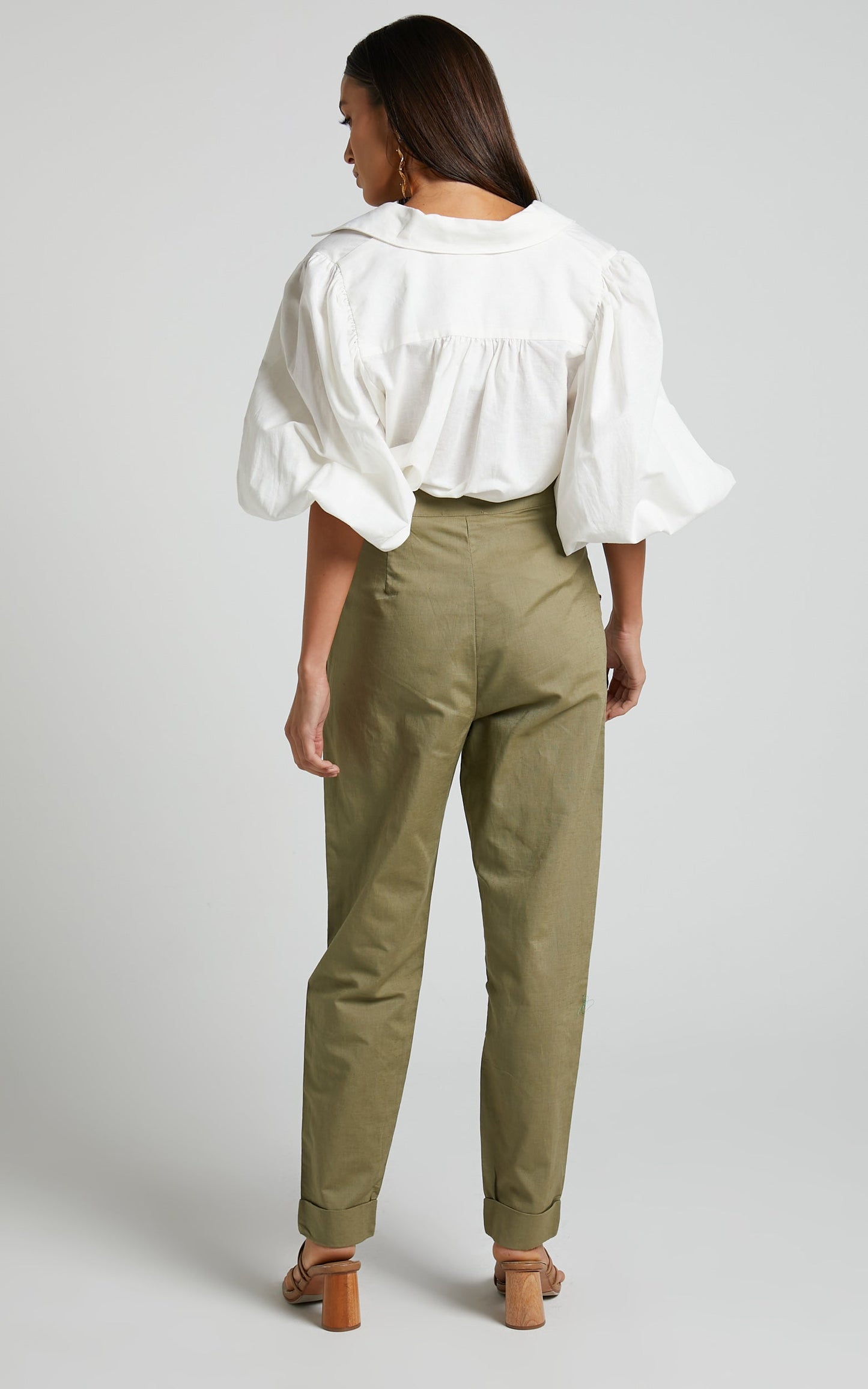 Amalie The Label - Mael Linen Look Blend High Waisted Tapered Pants in Khaki