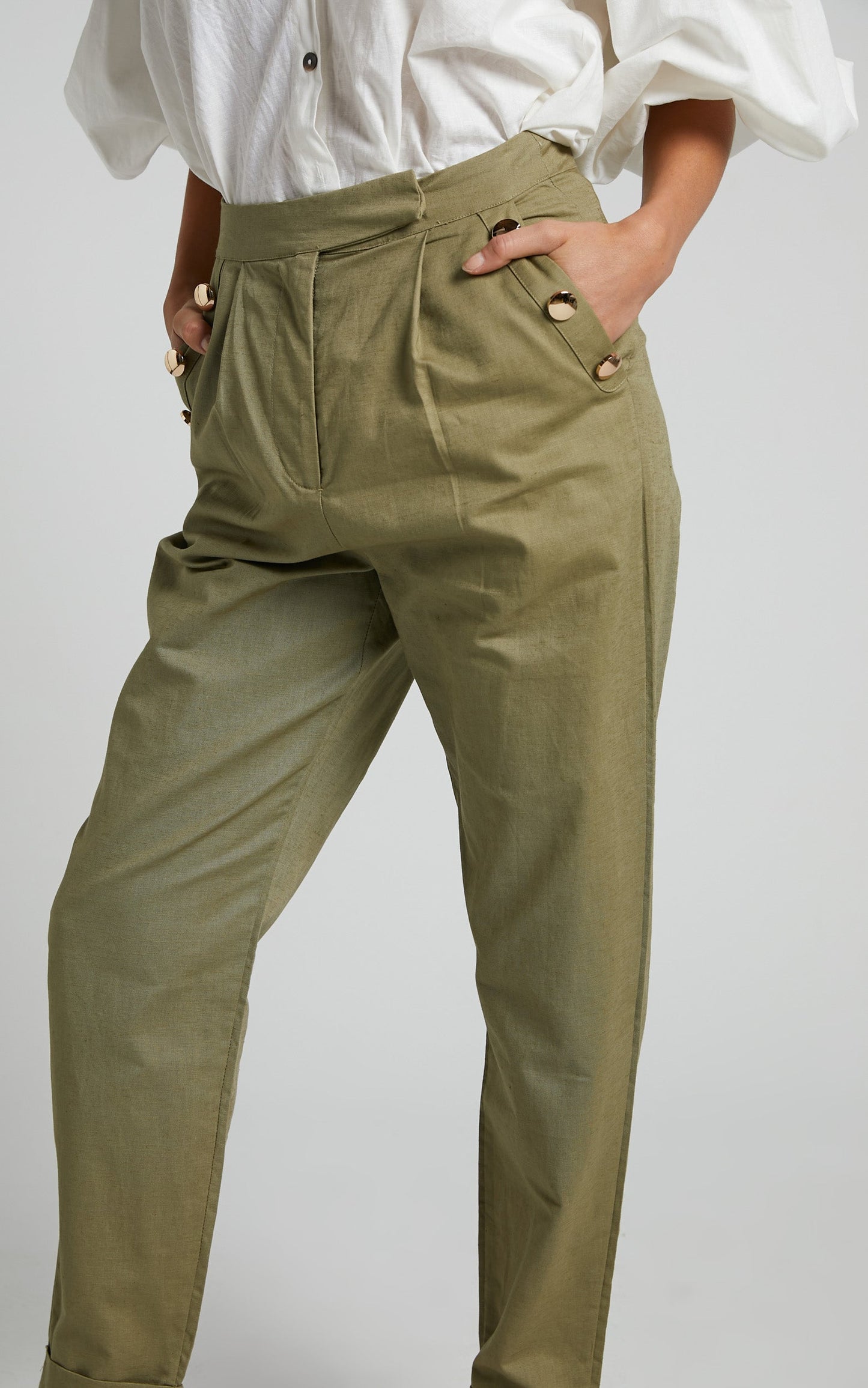 Amalie The Label - Mael Linen Look Blend High Waisted Tapered Pants in Khaki