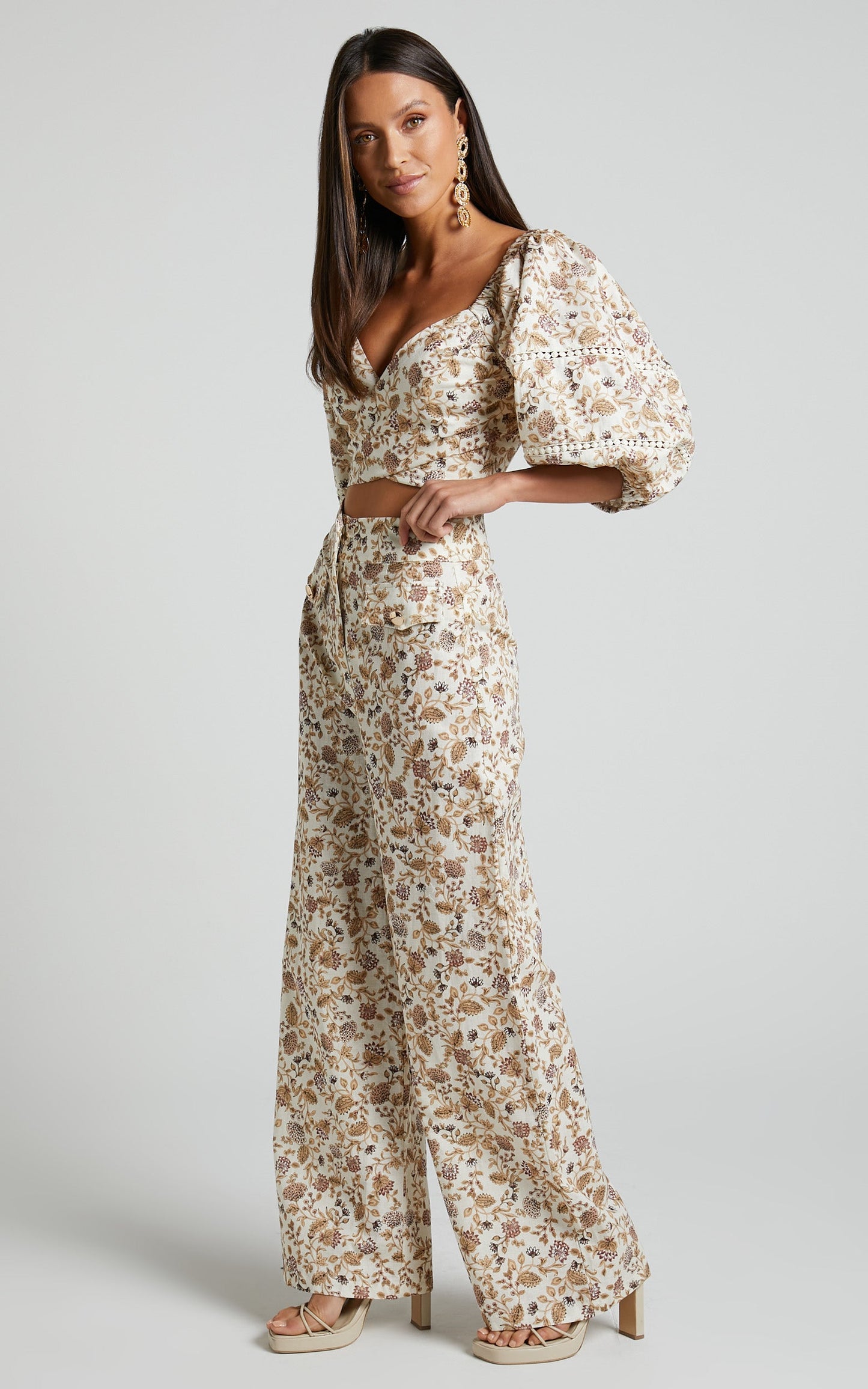 Amalie The Label - Masden Linen Look Blend High Waisted Wide Leg Pants in Maya Floral