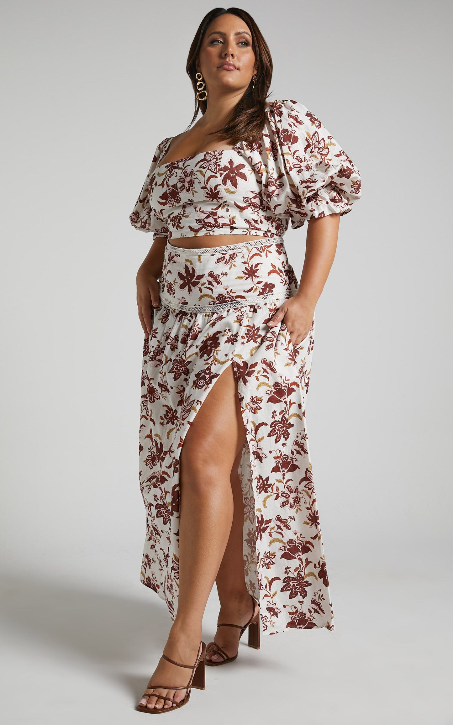 Amalie The Label - Rosabel Linen Look Blend High Waisted Midi Skirt in Luca print