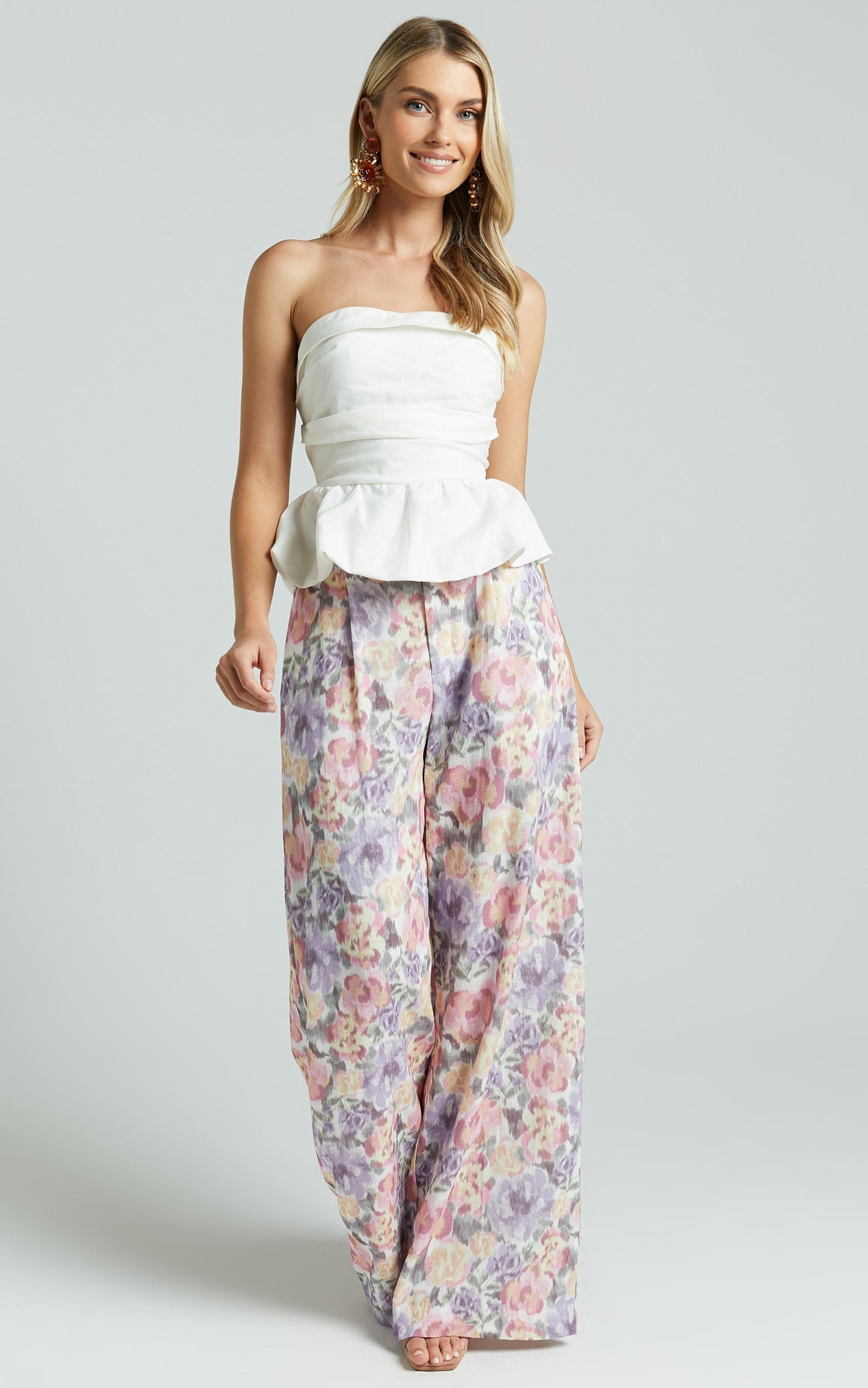 Amalie The Label - Aldina Linen Blend High Waisted Belted Straight Leg Pants in Aurora Print