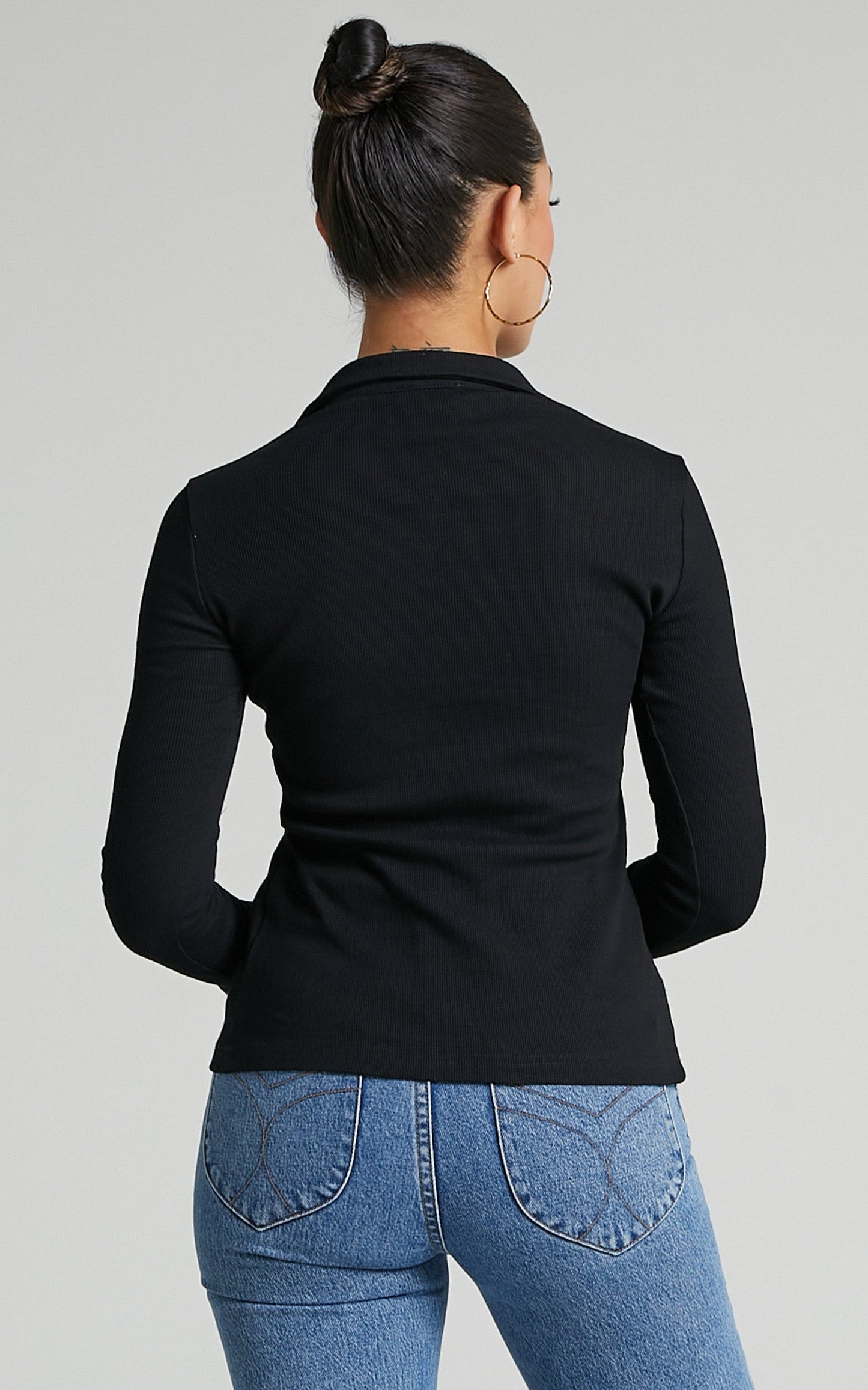 Amsu Top - Long Sleeve Button Up Top in Black