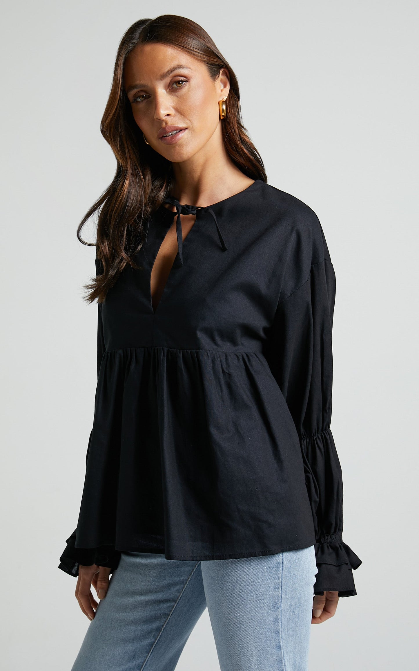 Arthur Top - Linen Look Long Sleeve V Neck Tiered Top in Black