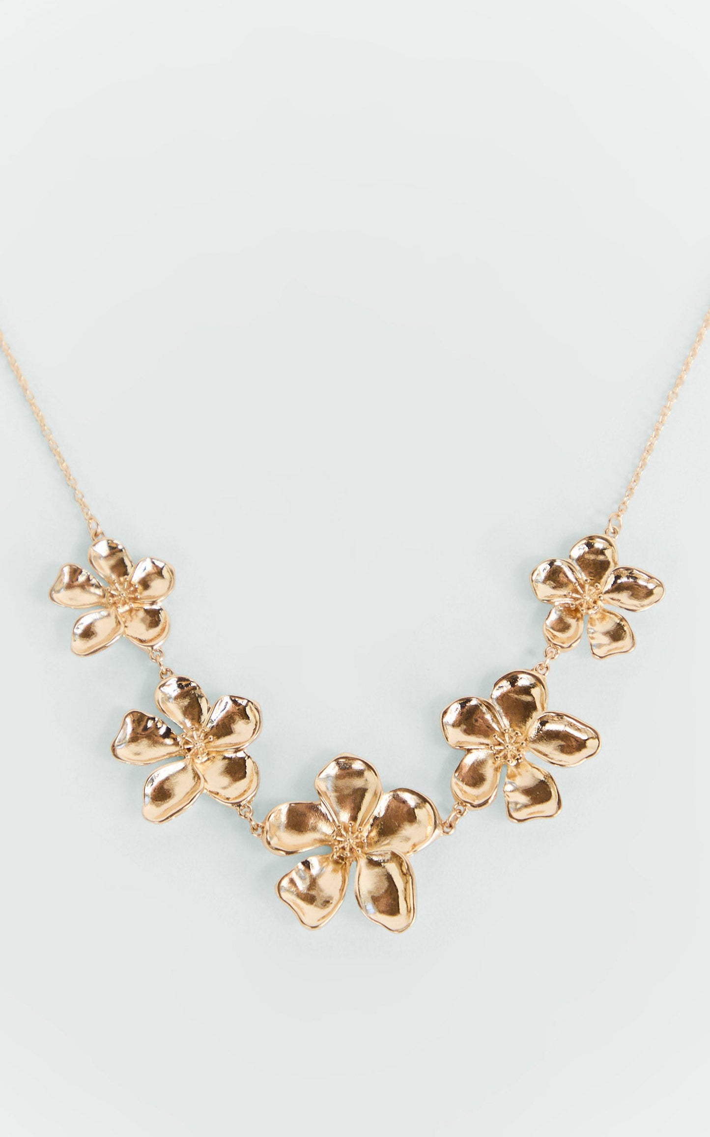 Ayla Flower Necklace in Gold