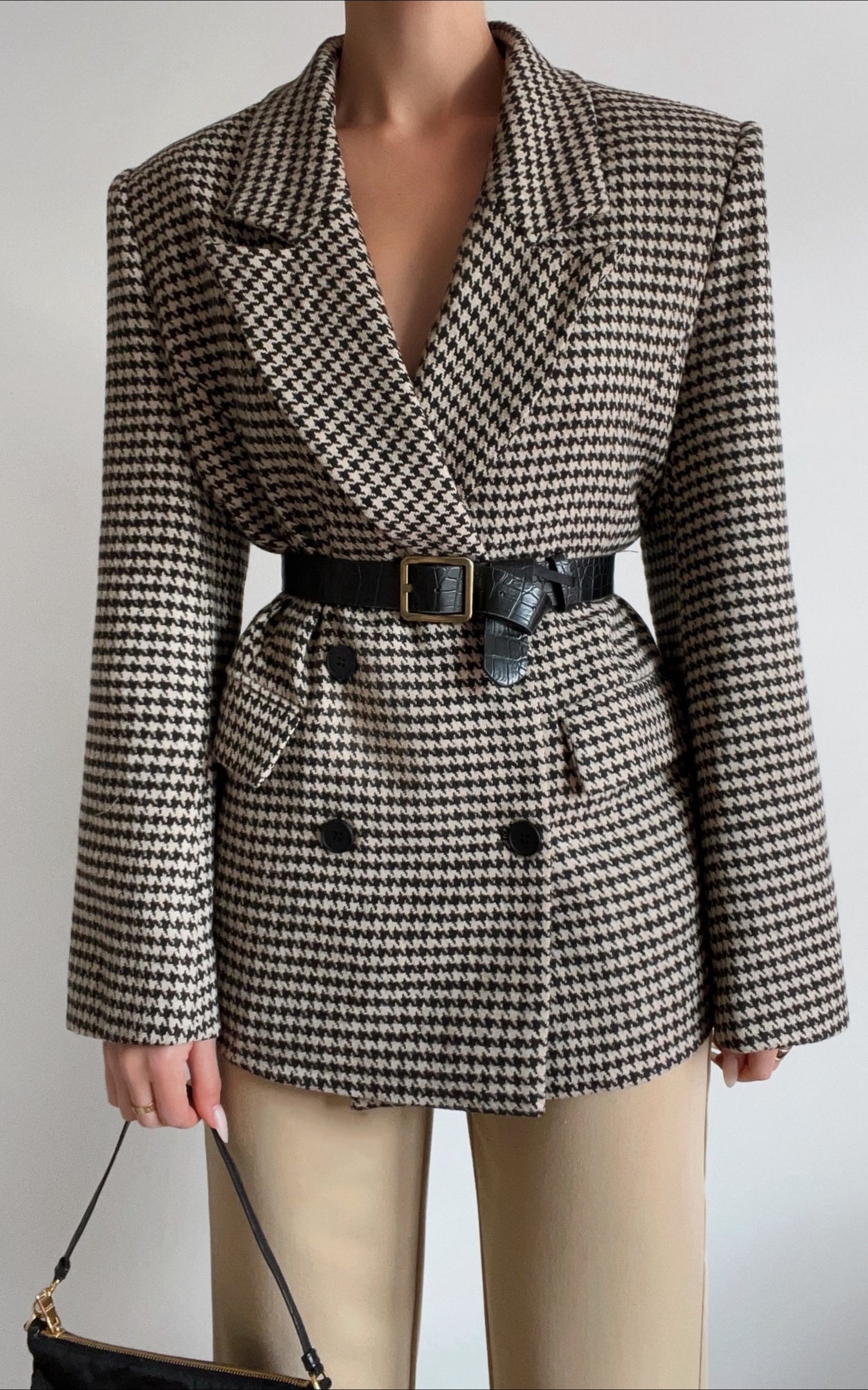 Erlinda Blazer - Shoulder Pad Houndstooth Blazer in Multi