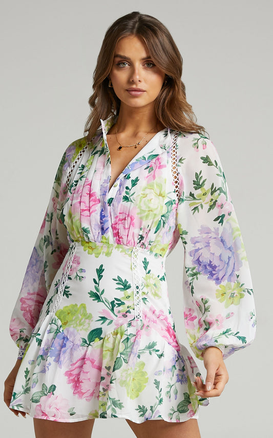 Loriainne Balloon Sleeve High Neck Mini Dress in White Floral