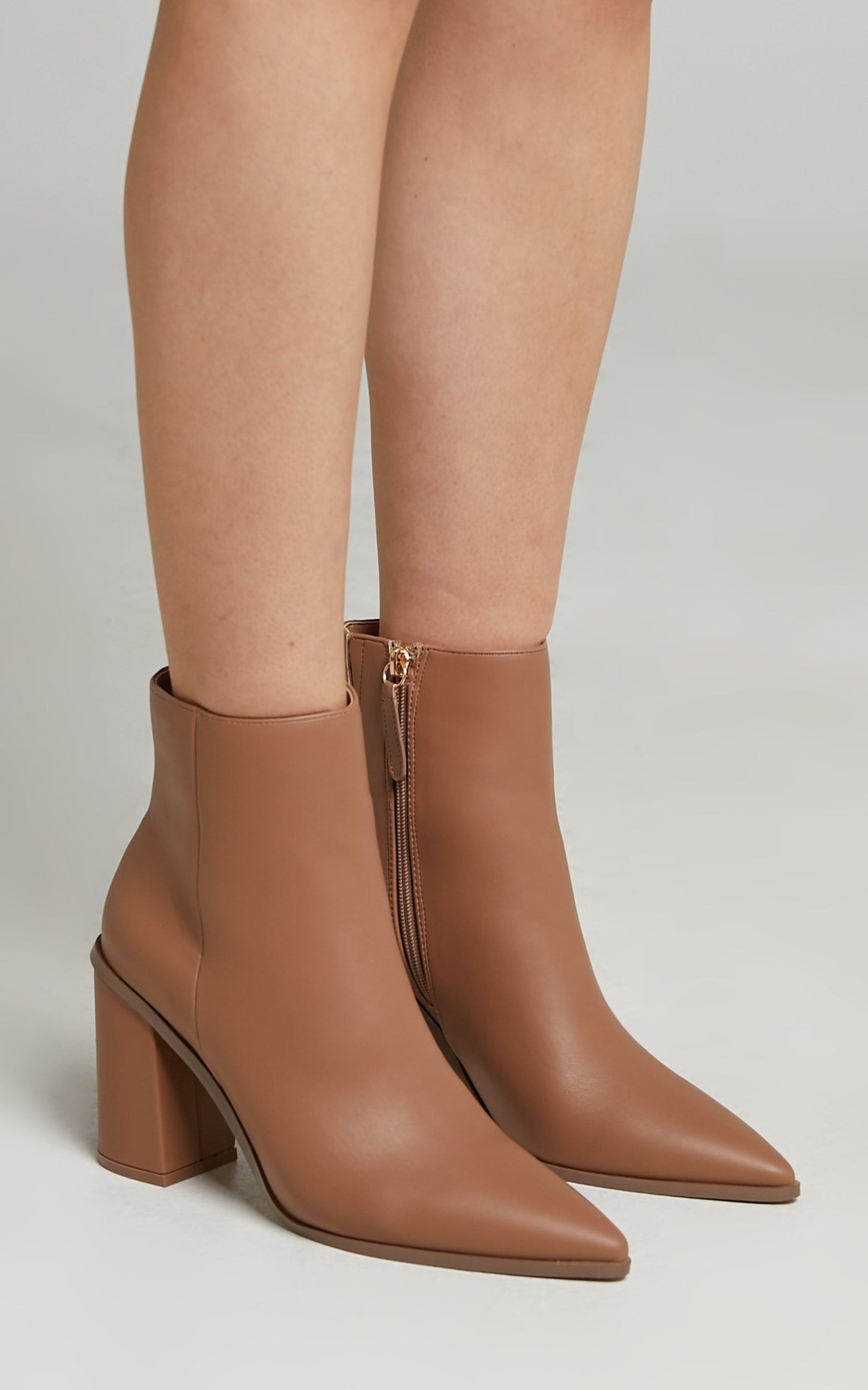 Billini - Baldwin Boots in Teak