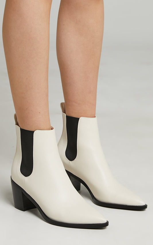 Billini - Jazelle Boots in Bone