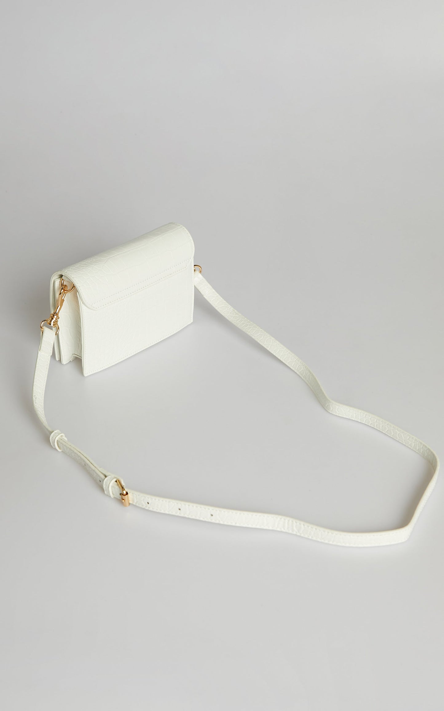 Billini - Laina Crossbody  Bag in White Croc