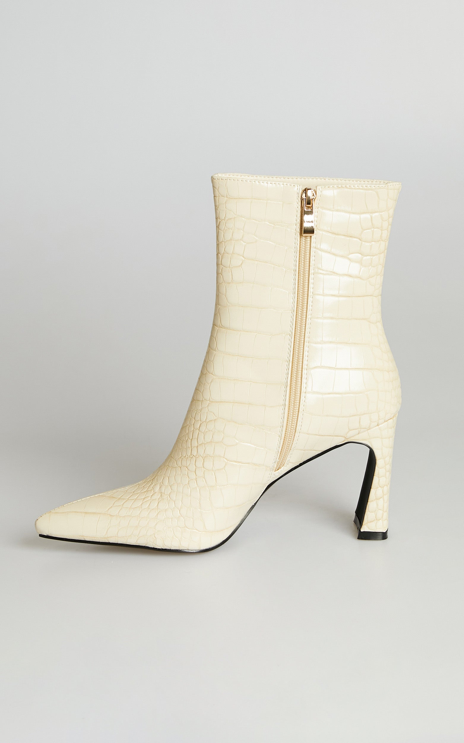 Billini - Layori Boots in White Croc