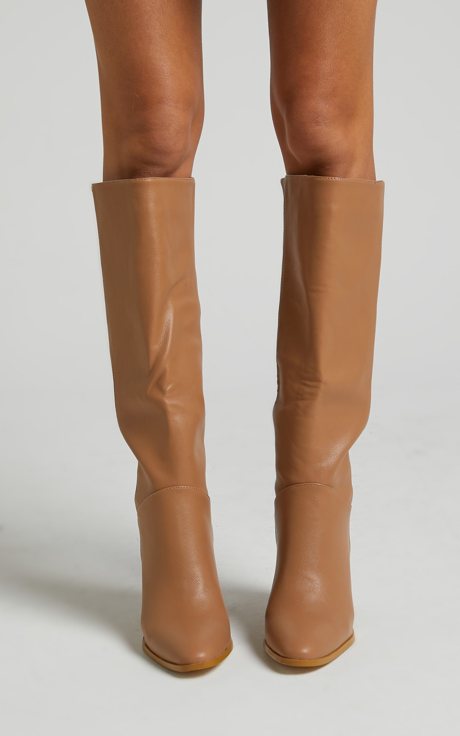 Billini - Valen Boots in Teak