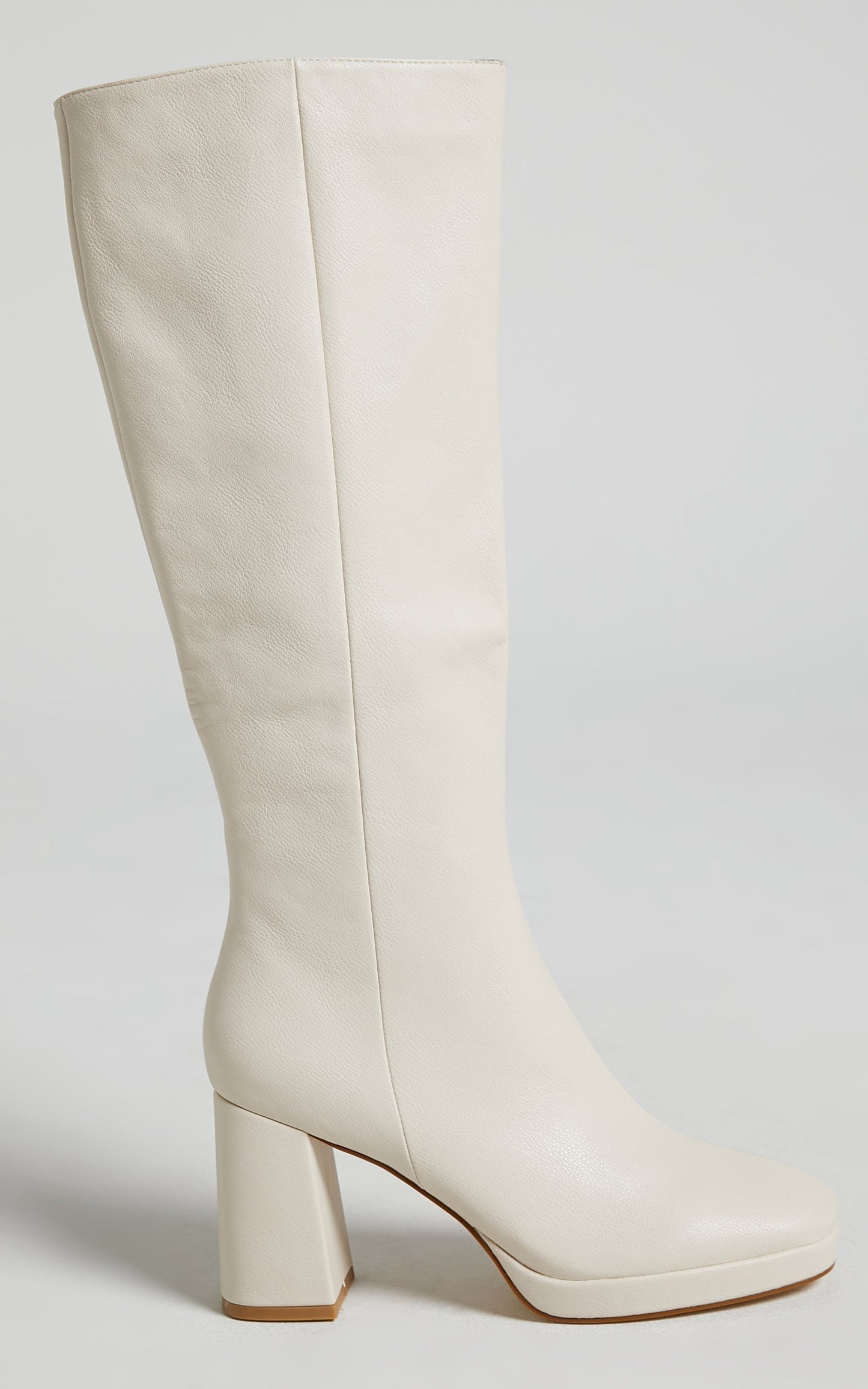 Billini - Yolana Boots in Ivory
