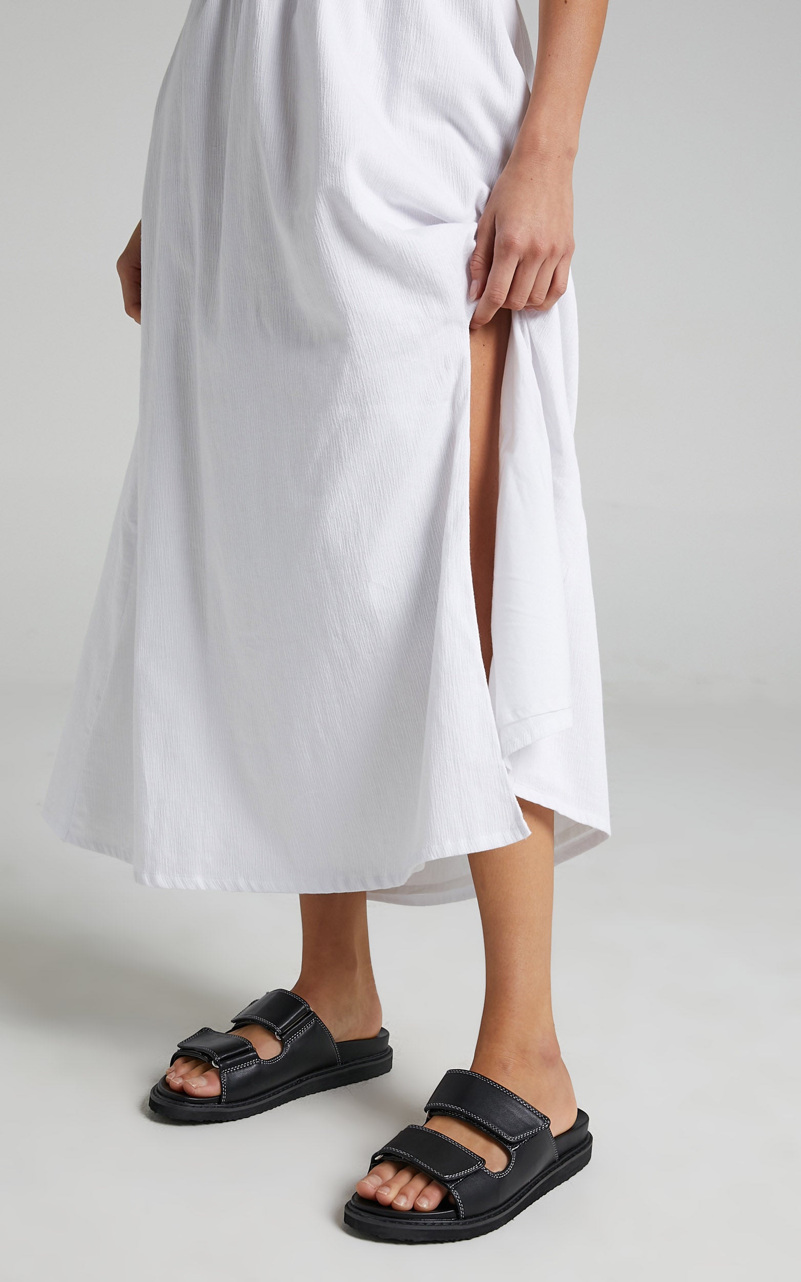 Billini - Zuzu Slides in Black