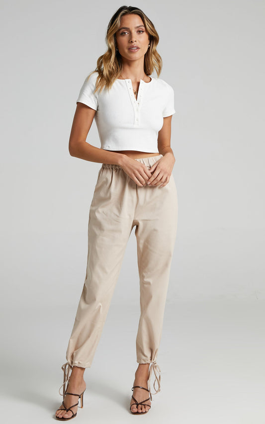 Britta Pants in Beige