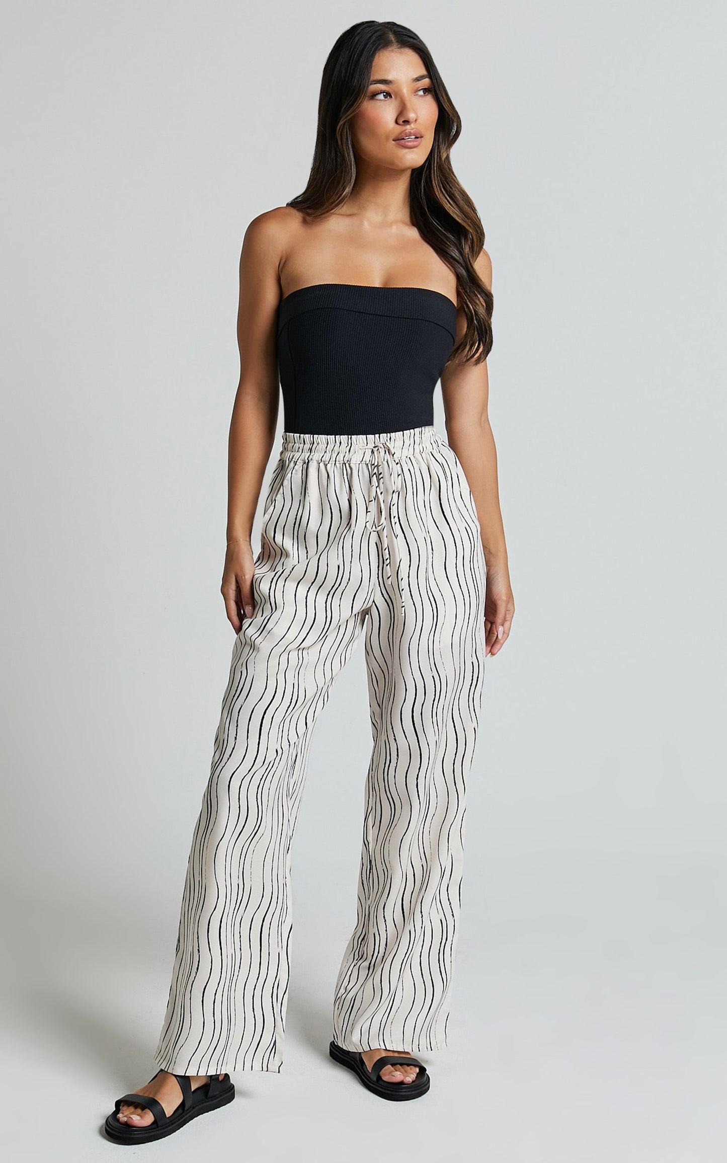 Brunita Pants - Mid Waisted Relaxed Elastic Waist Pants in Ripple Print