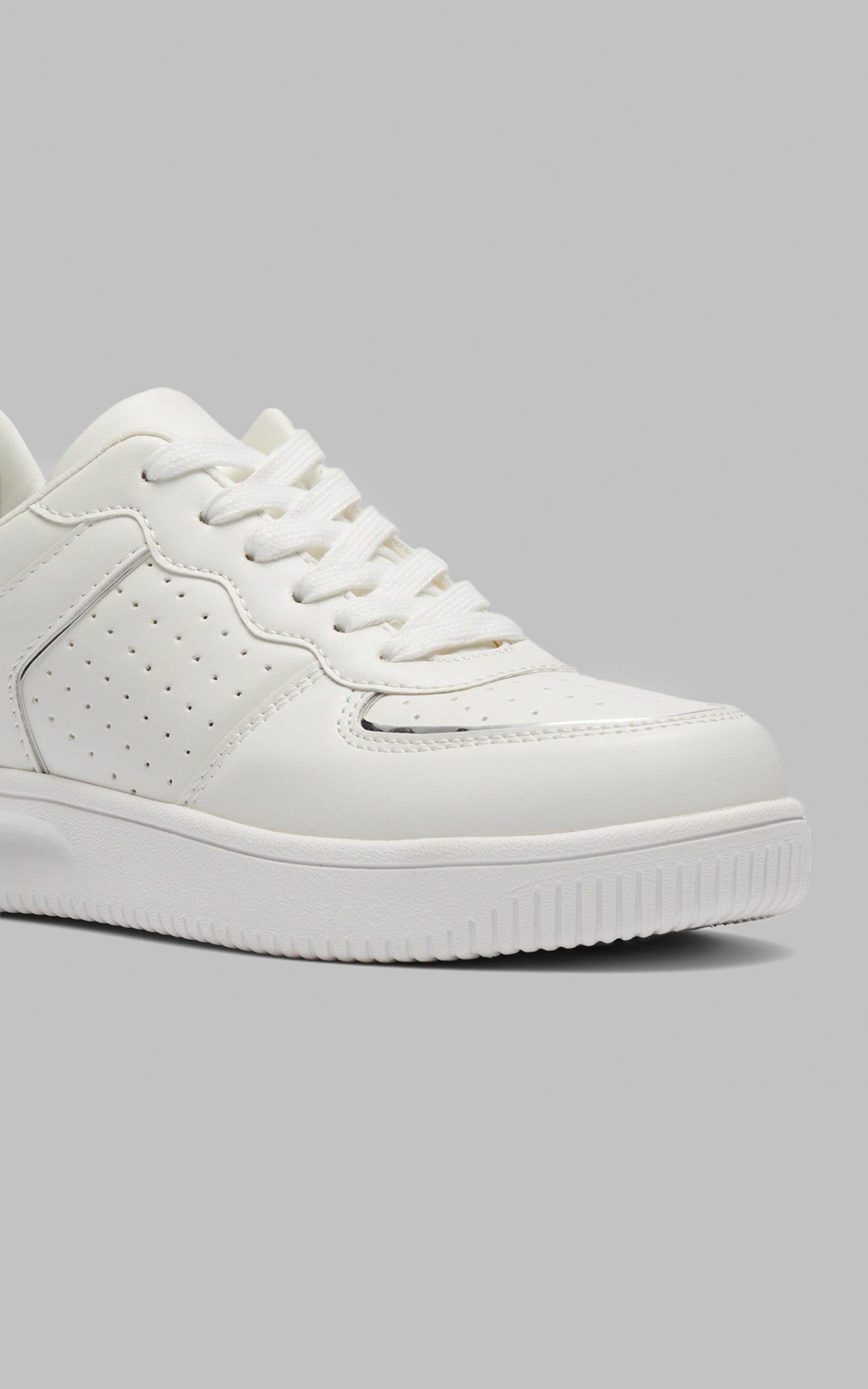 Novo - Cerys Sneakers in White
