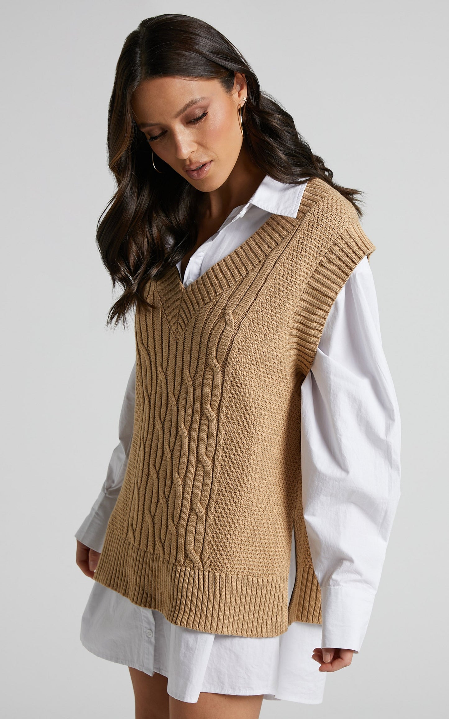 Cadha Vest - Knit Sweater Vest in Camel