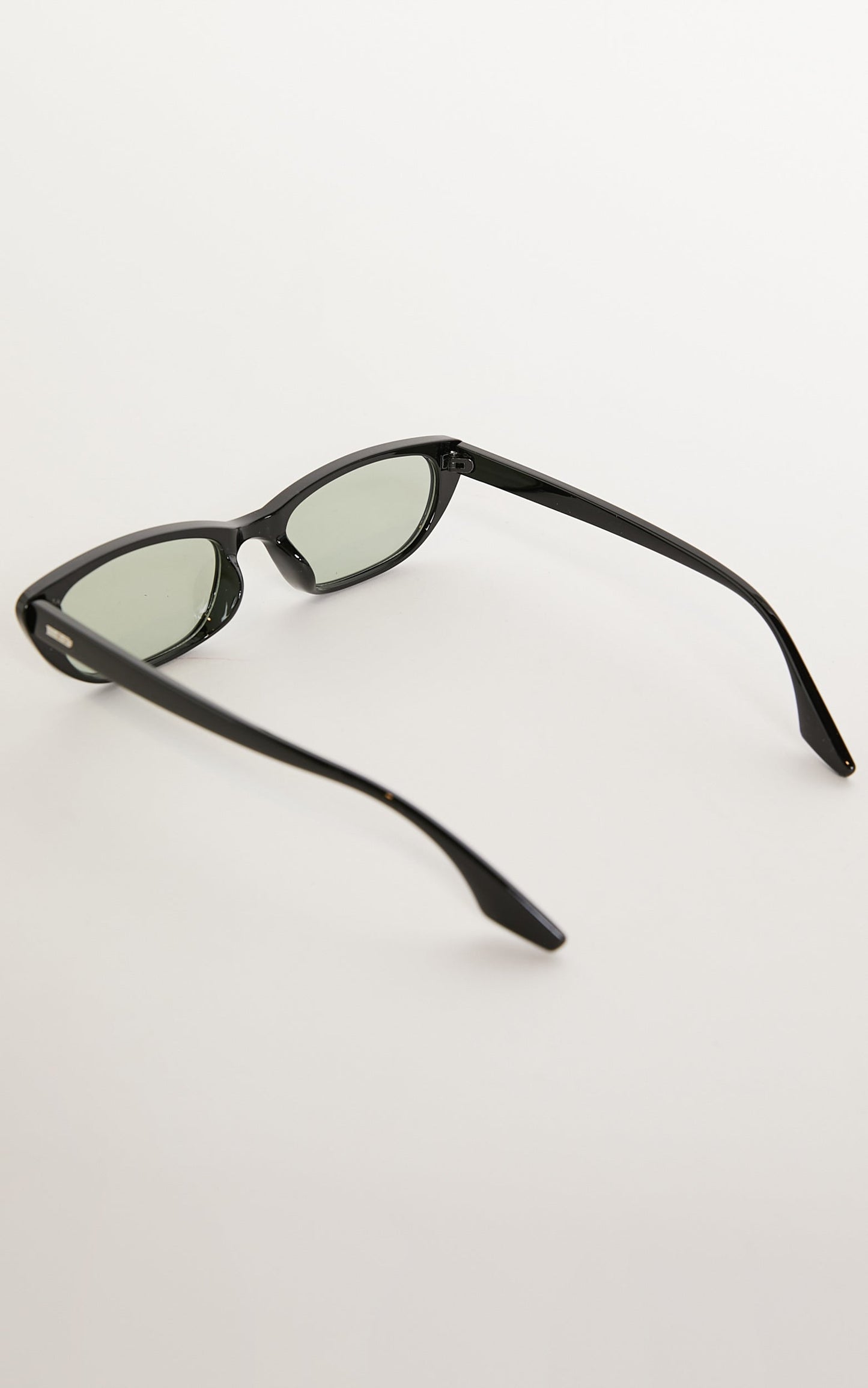 Camille Rectangle Sunglasses in Black