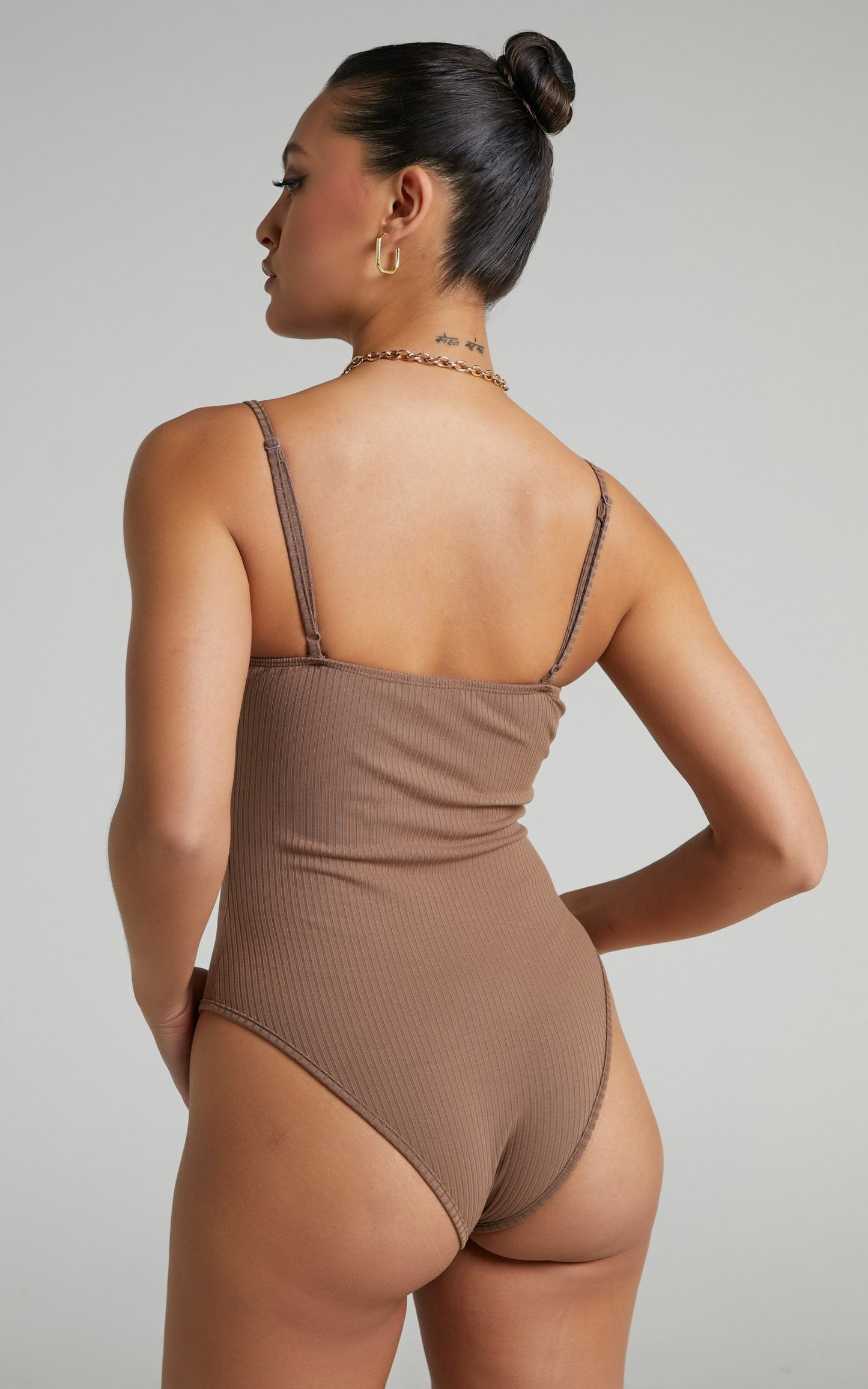 Camryn Bodysuit - Underwire Detail Bodysuit in Mocha