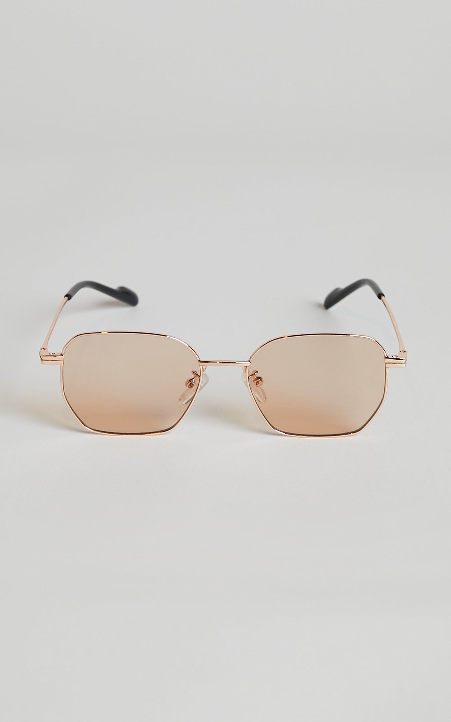 Caoimhe Hexagonal Sunglasses in Pink Lens
