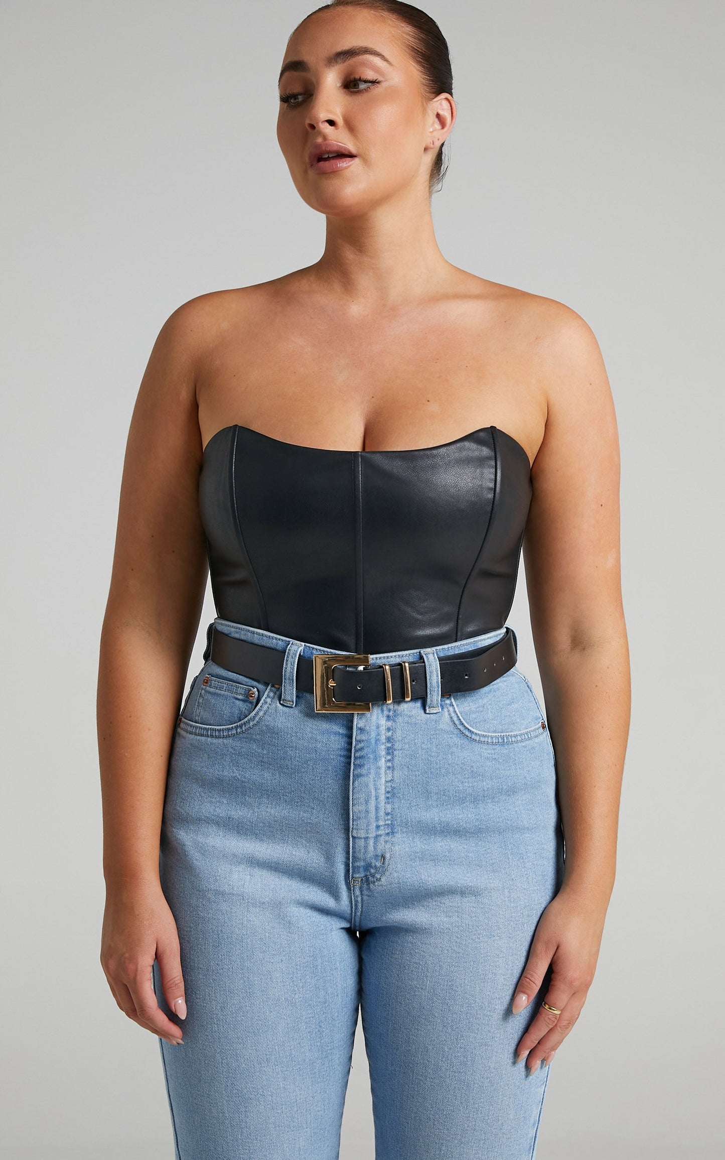 Carah Belt in Black