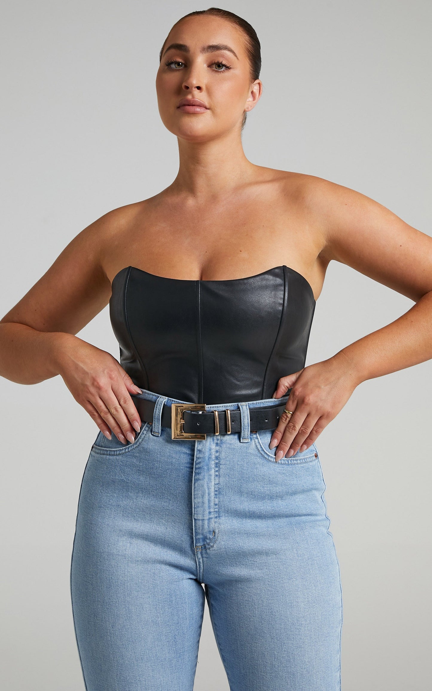 Carah Belt in Black
