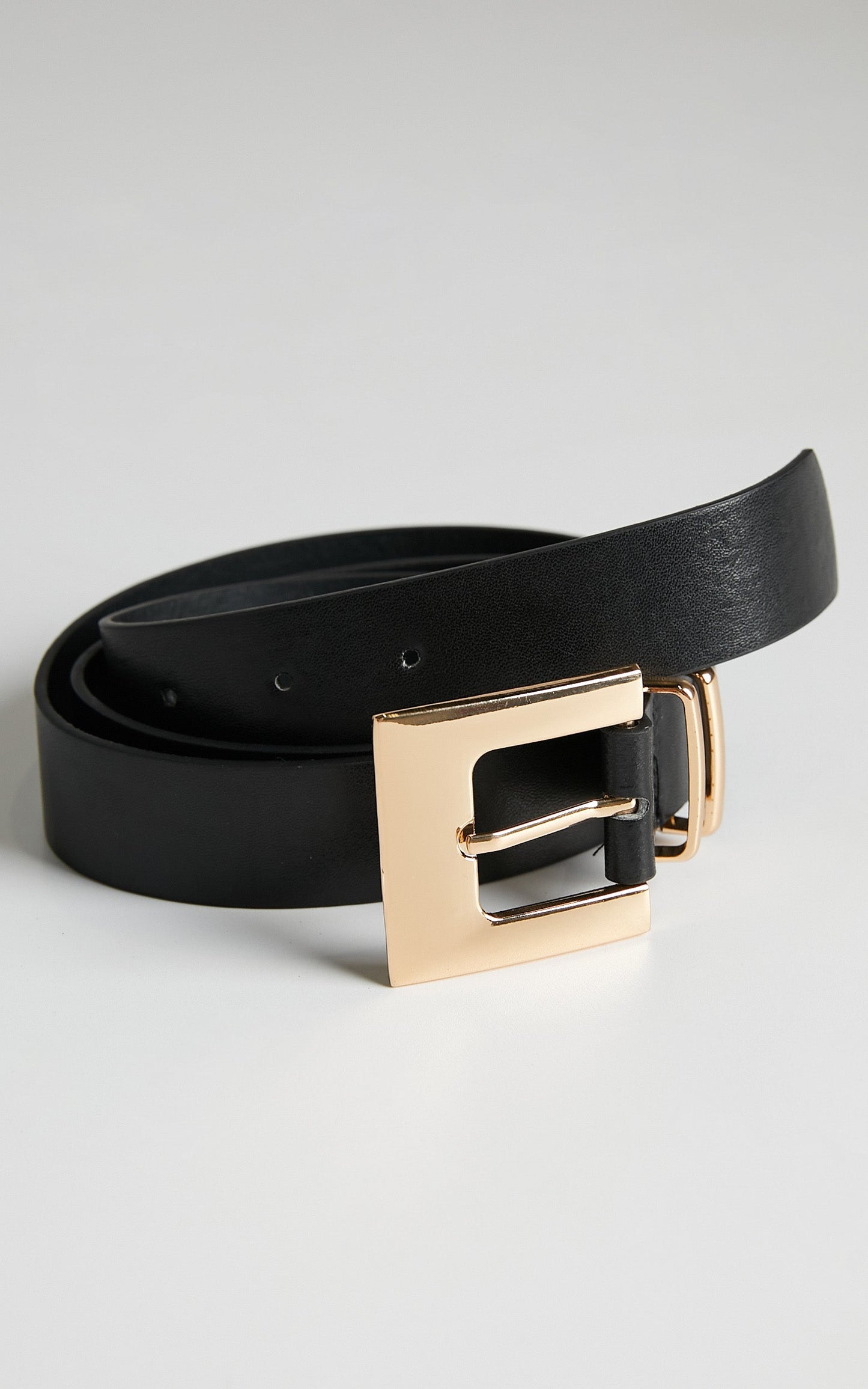 Carah Belt in Black