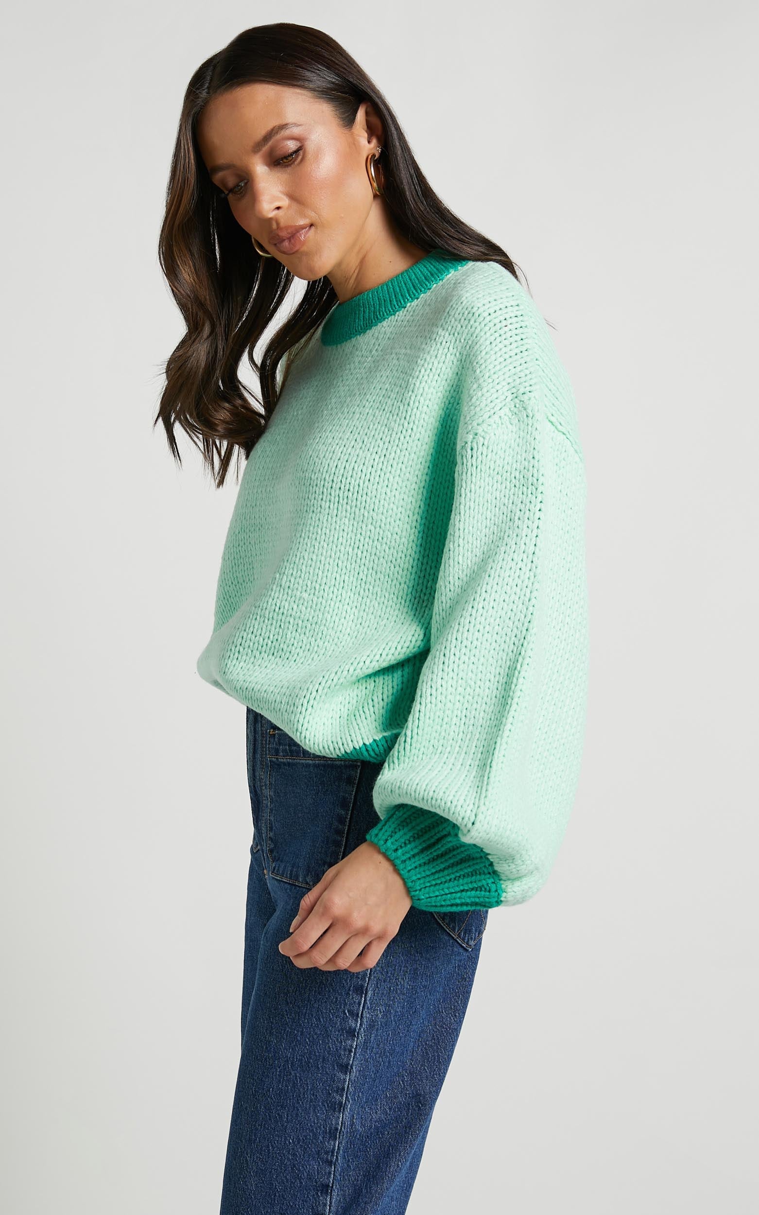 Carmen Jumper - Crew Neck Colour Contrast Thick Knit Jumper in Green