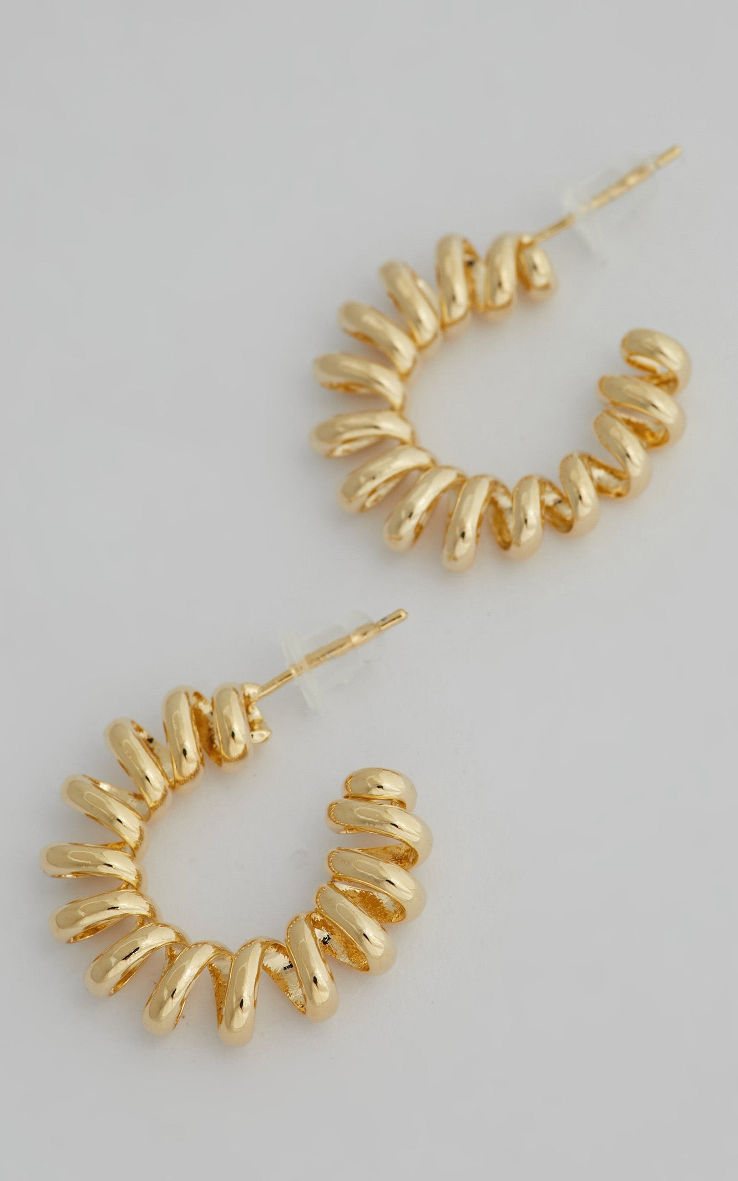 Carol Spiral Hoop Earrings in Gold