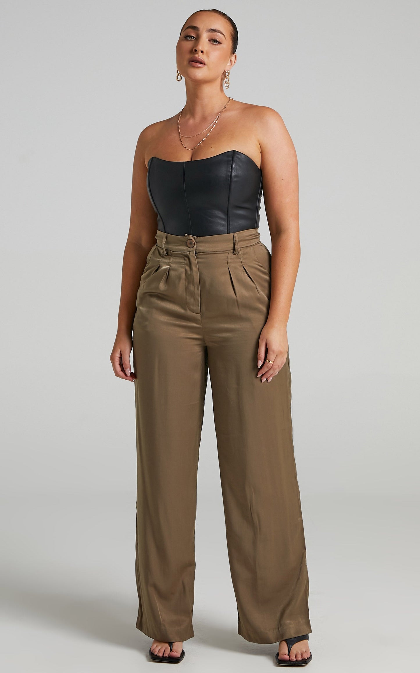 Carrey Pants - Tailored Wide Leg Pants in Khaki