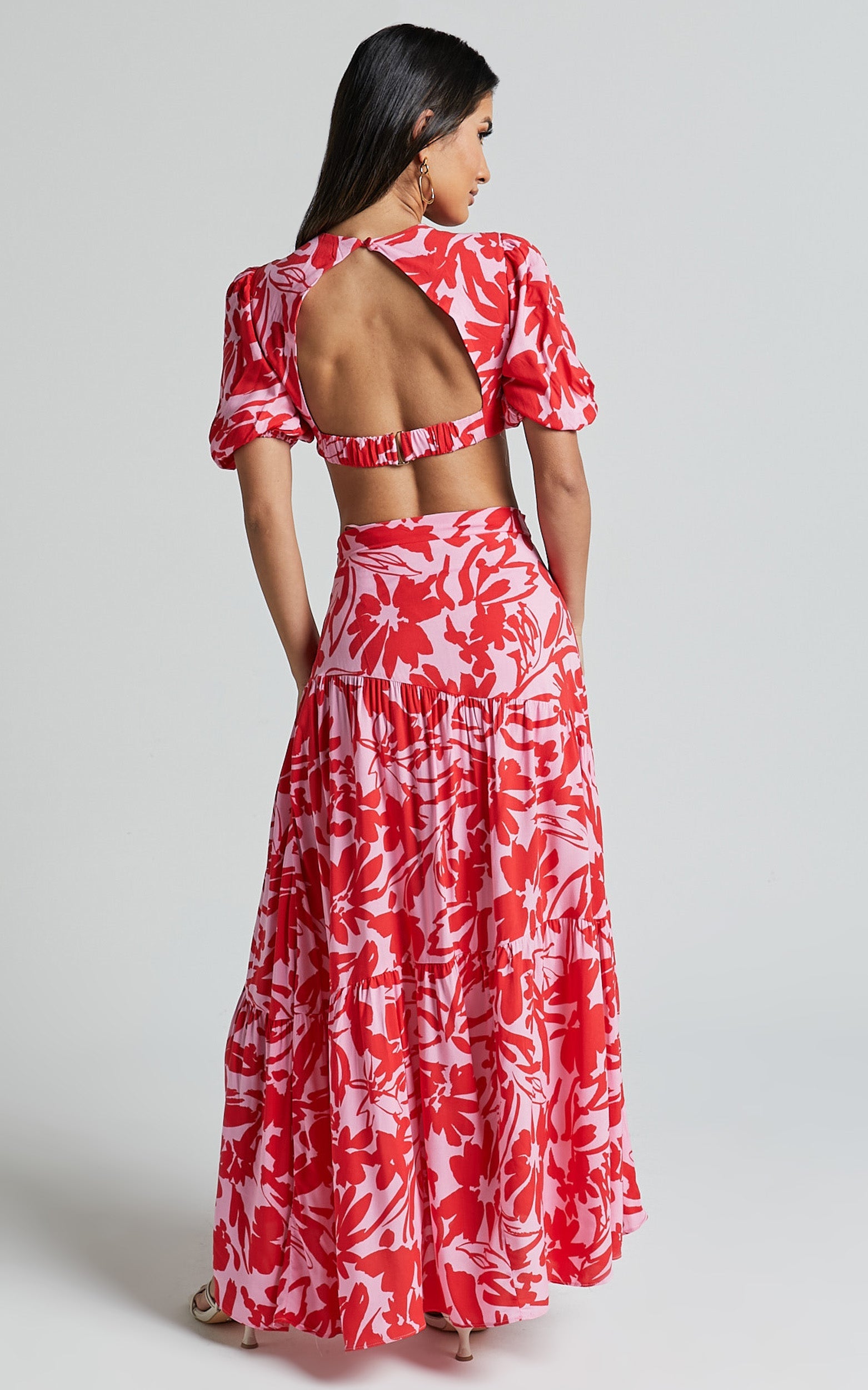 Cecelia Midi Dress - Plunge Neck Puff Sleeve Patterned Dress in Pink Shadow Floral