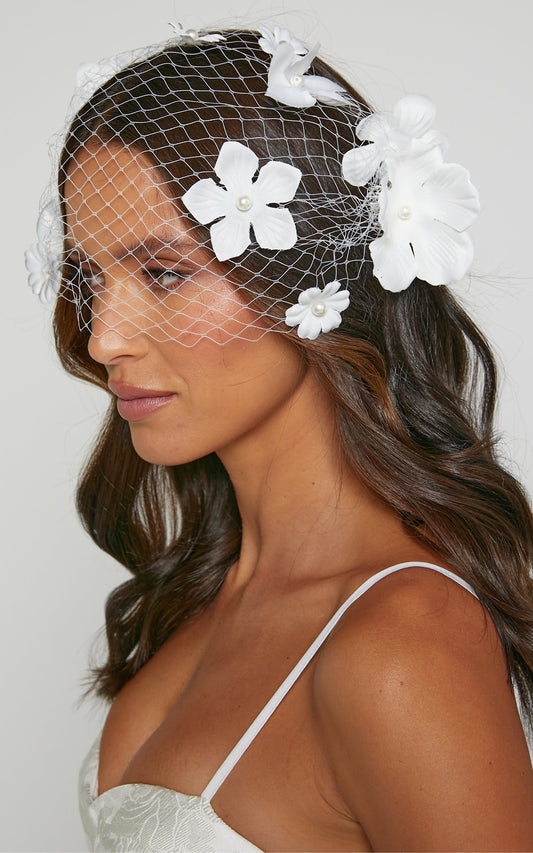 Celeisa Headpiece in White