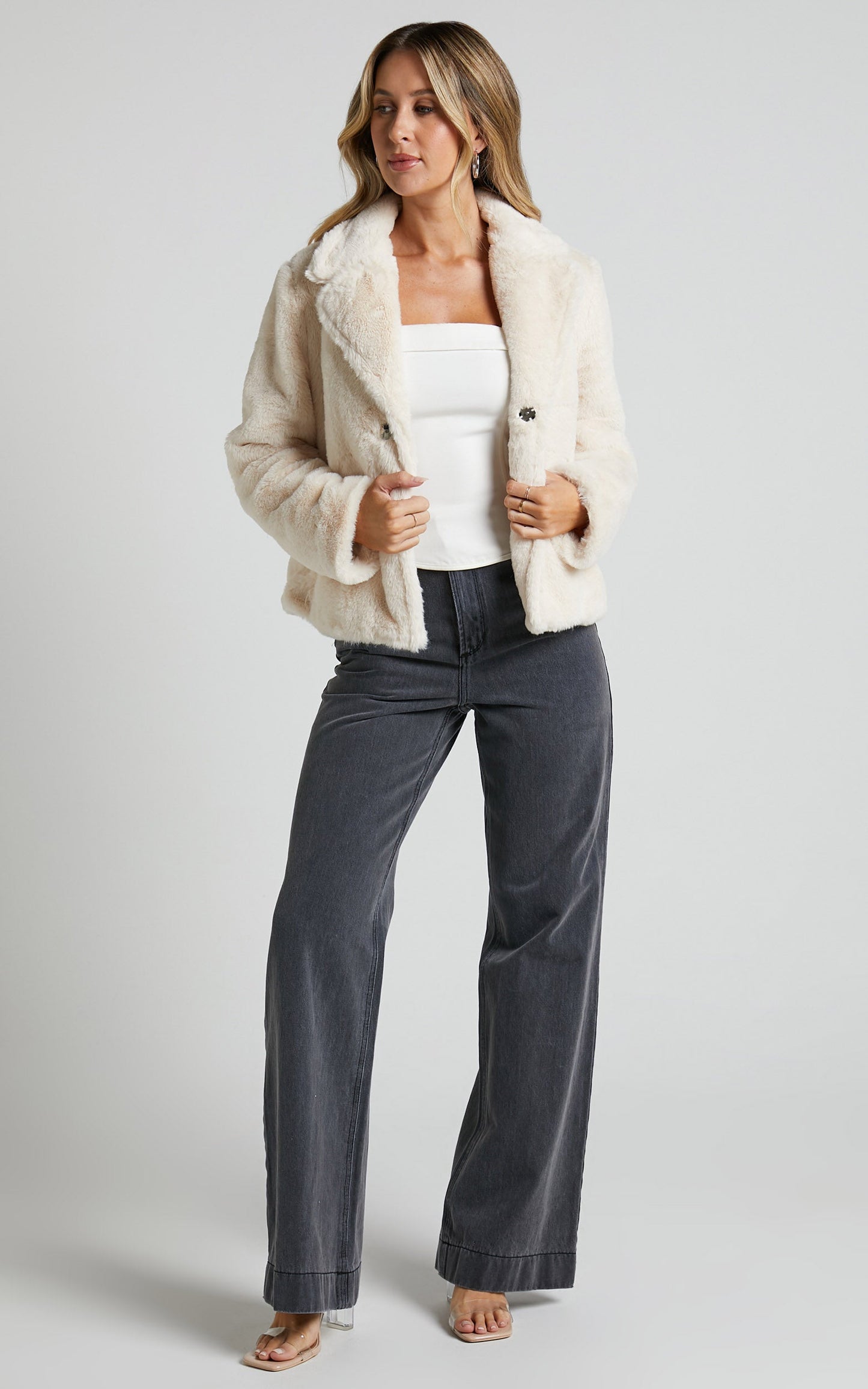 Cezziah Jacket - Faux Fur Jacket in Cream
