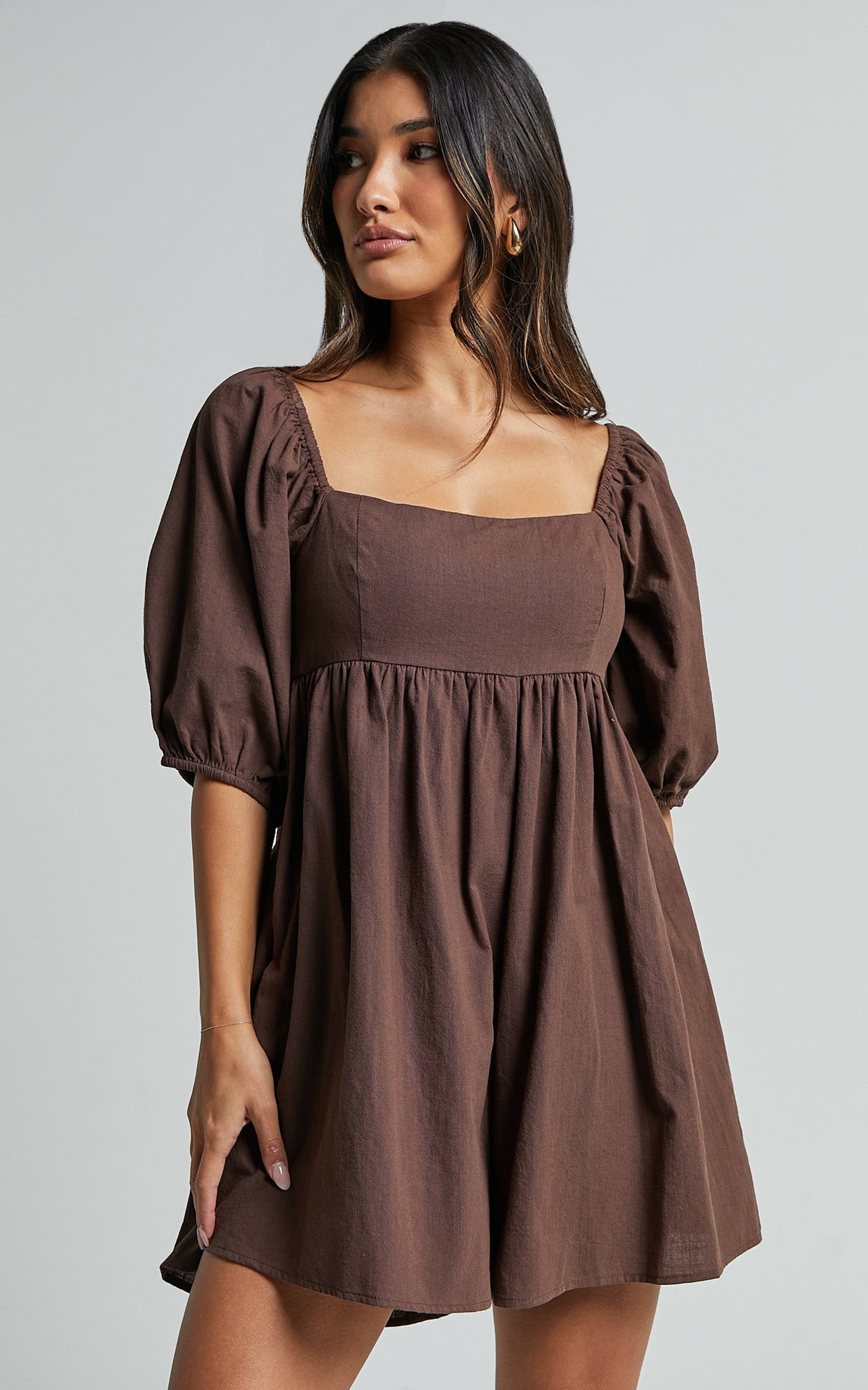 Chariti Playsuit - Linen Look Puff Sleeve Relaxed Playsuit in Chocolate