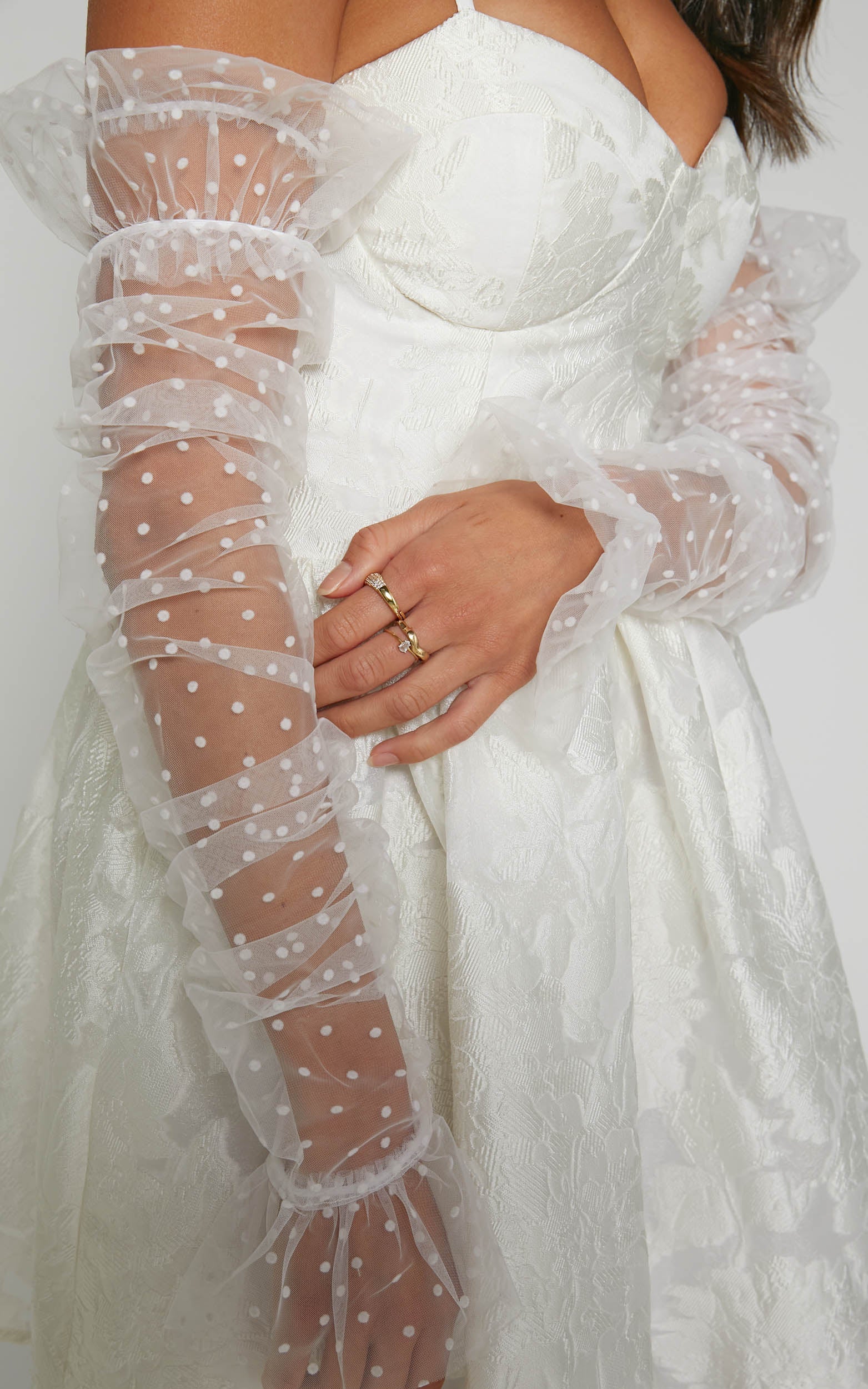 Charry Gloves in White