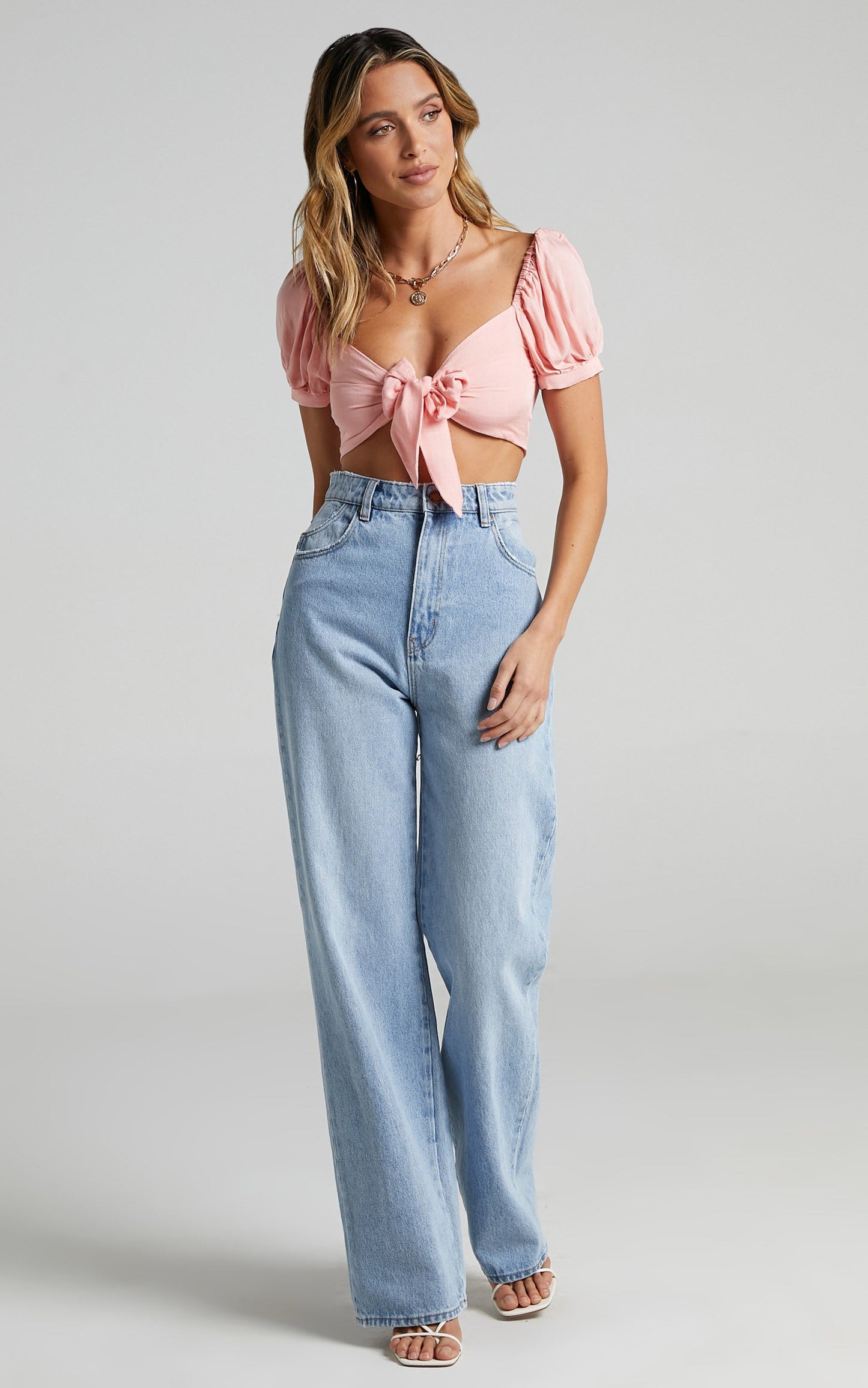 Chrysanthemum Top in Peach